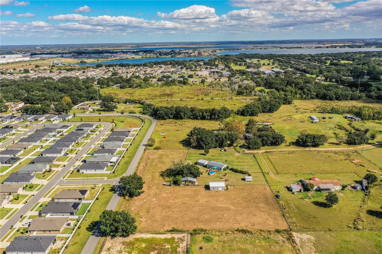 Image 11 of 41 For 318 Skyblue Lane