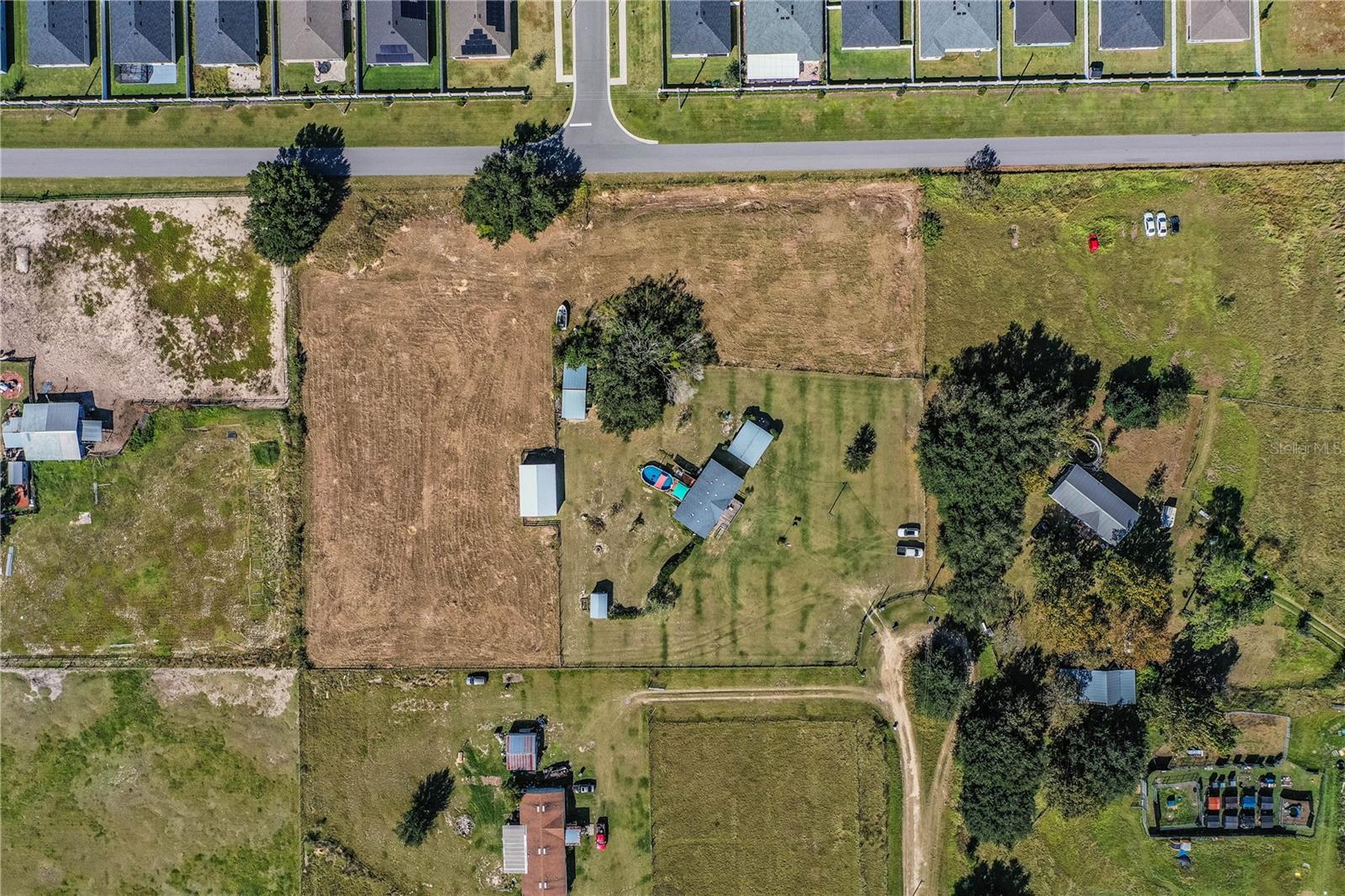 Image 24 of 41 For 318 Skyblue Lane