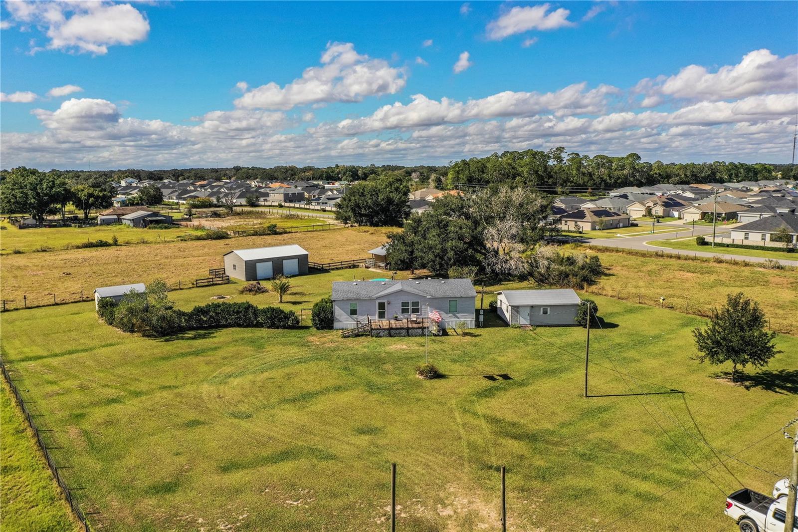 Image 26 of 41 For 318 Skyblue Lane