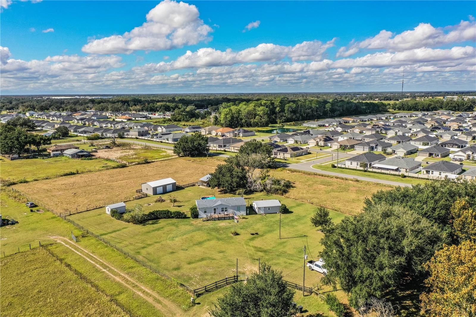 Image 27 of 41 For 318 Skyblue Lane