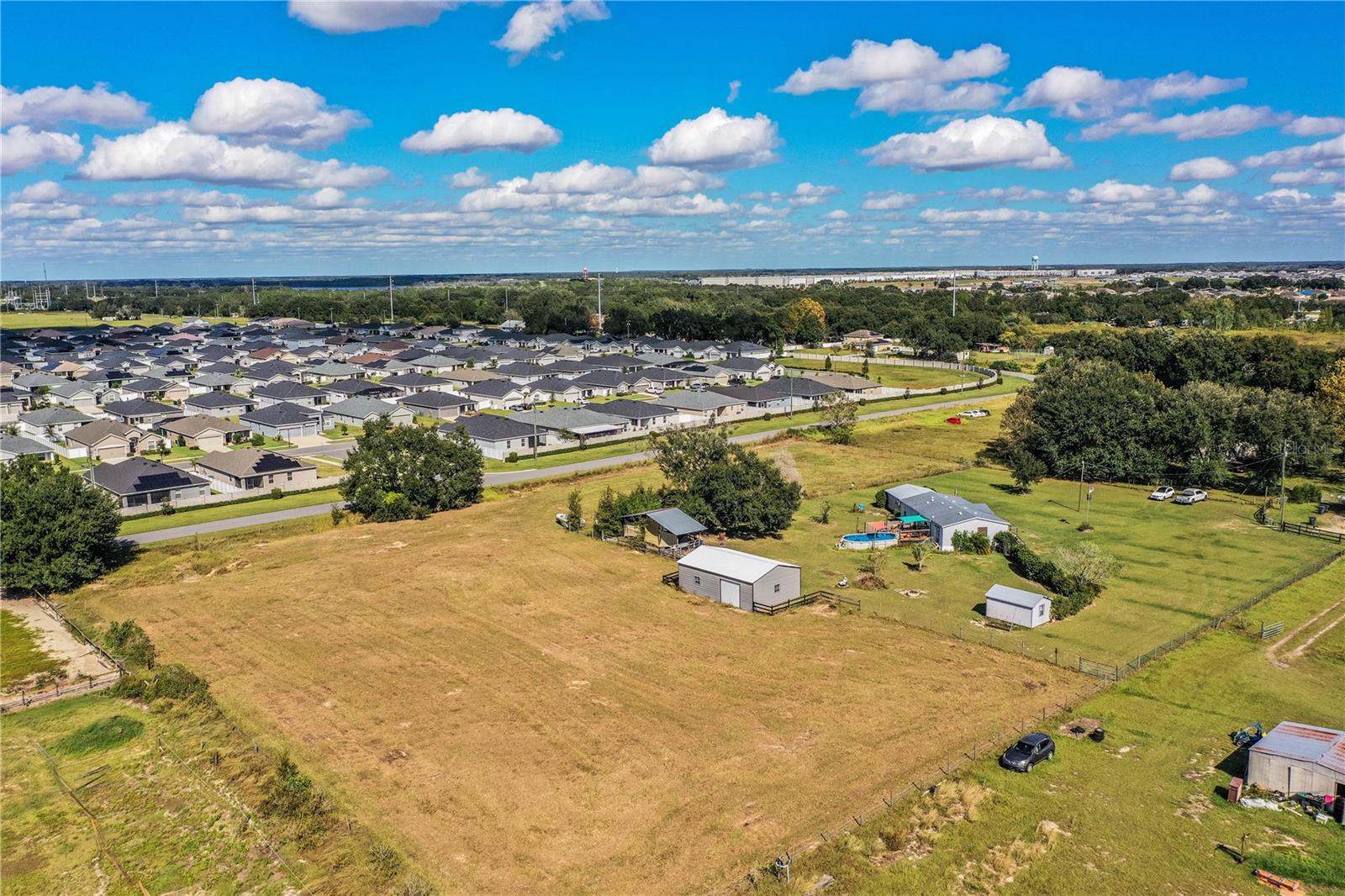 Image 28 of 41 For 318 Skyblue Lane