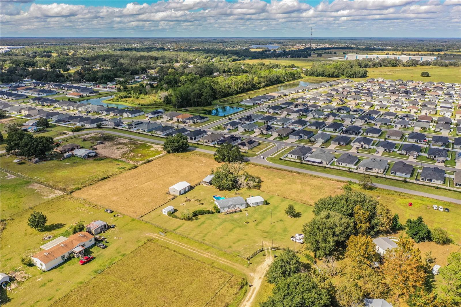 Image 3 of 41 For 318 Skyblue Lane