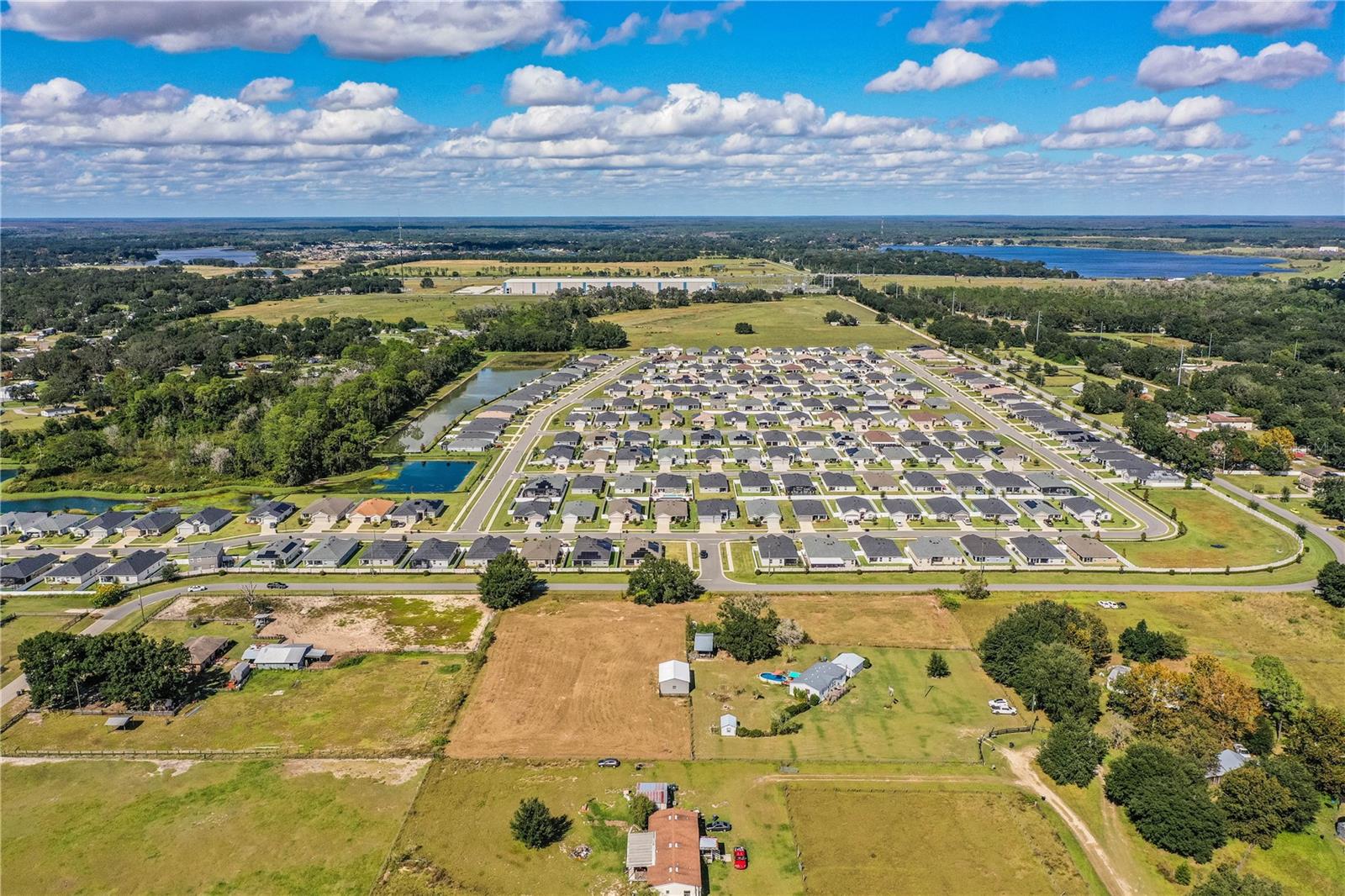 Image 7 of 41 For 318 Skyblue Lane