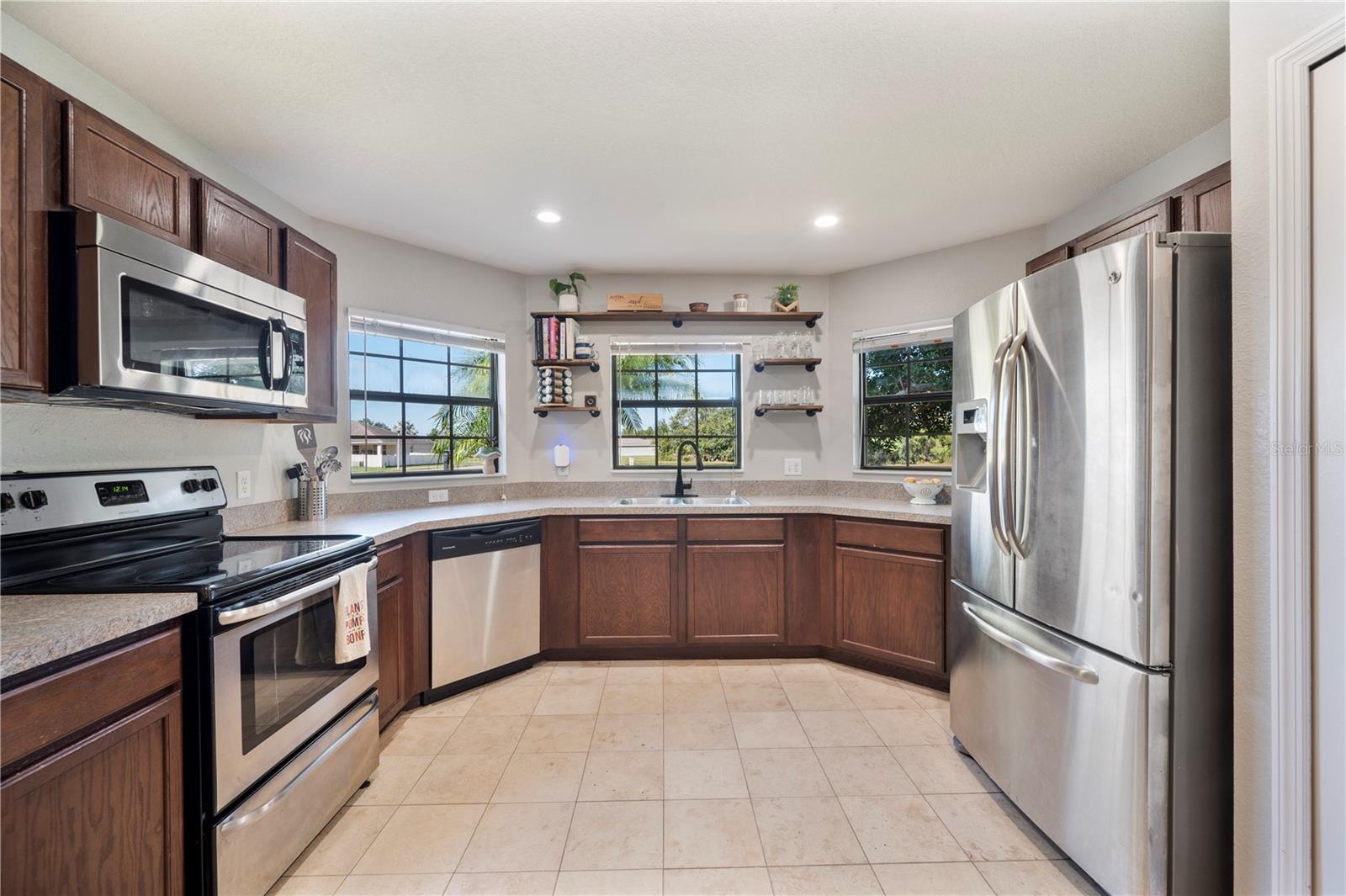 Image 10 of 36 For 6436 Evergreen Park Drive