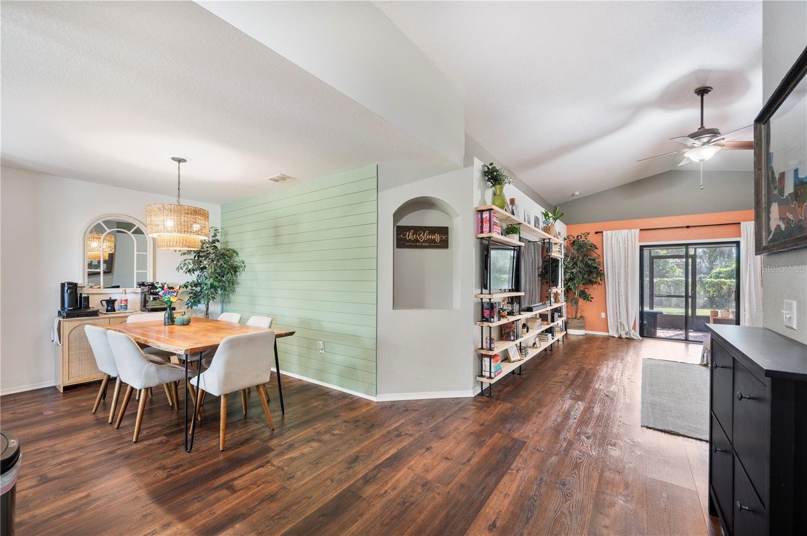 Image 6 of 36 For 6436 Evergreen Park Drive