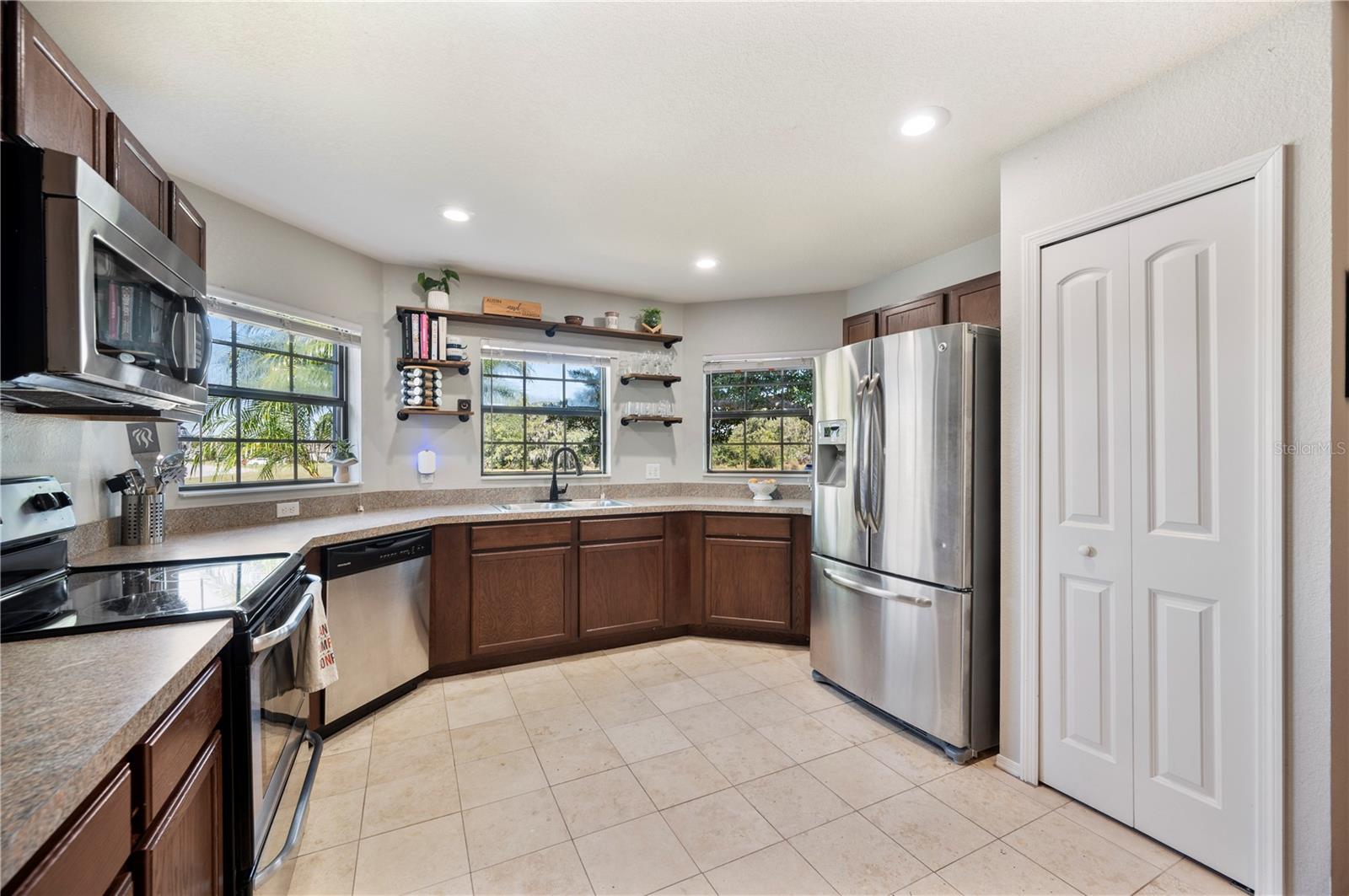 Image 9 of 36 For 6436 Evergreen Park Drive