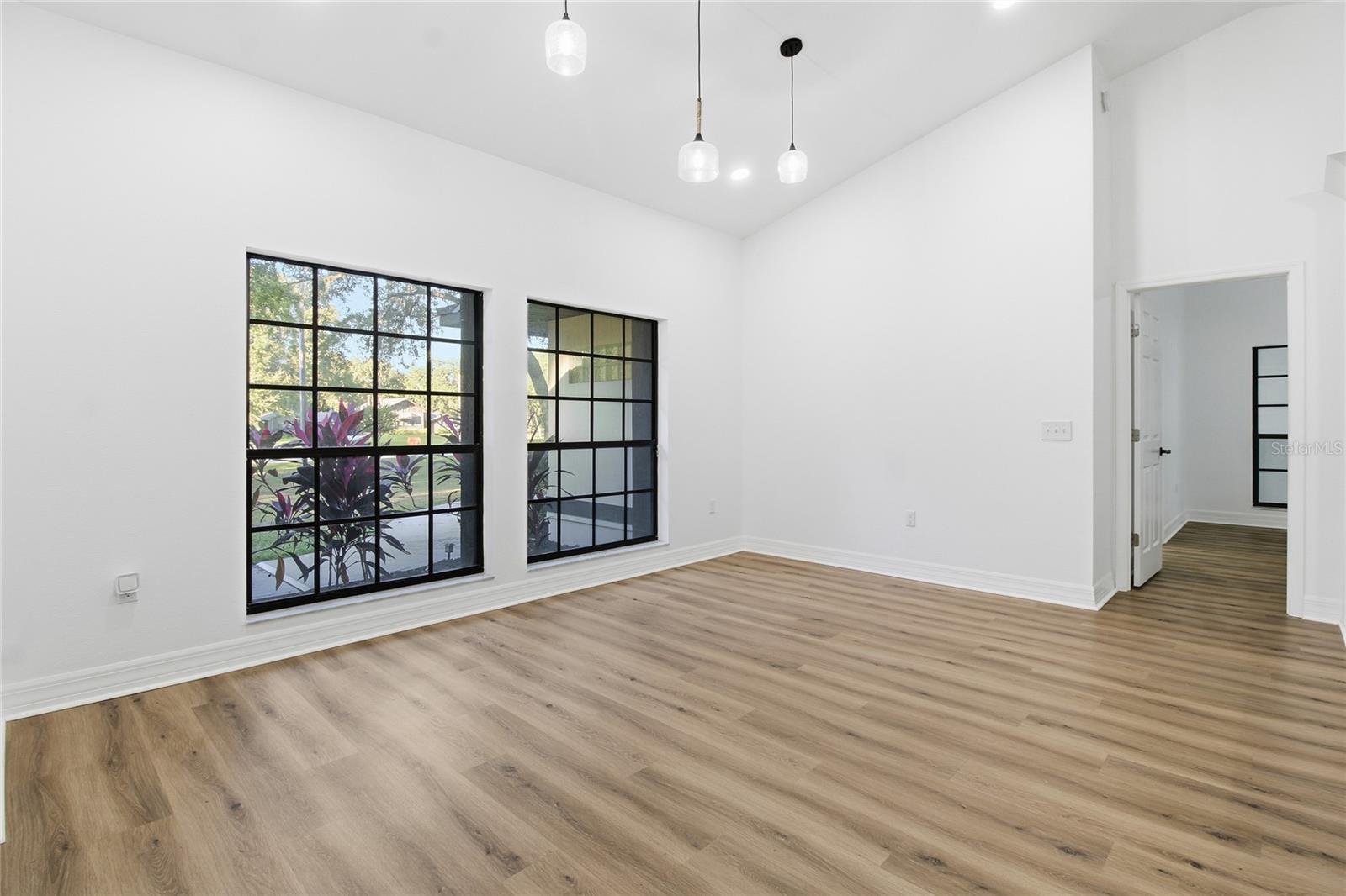 Image 13 of 59 For 1736 Itchepackesassa Drive