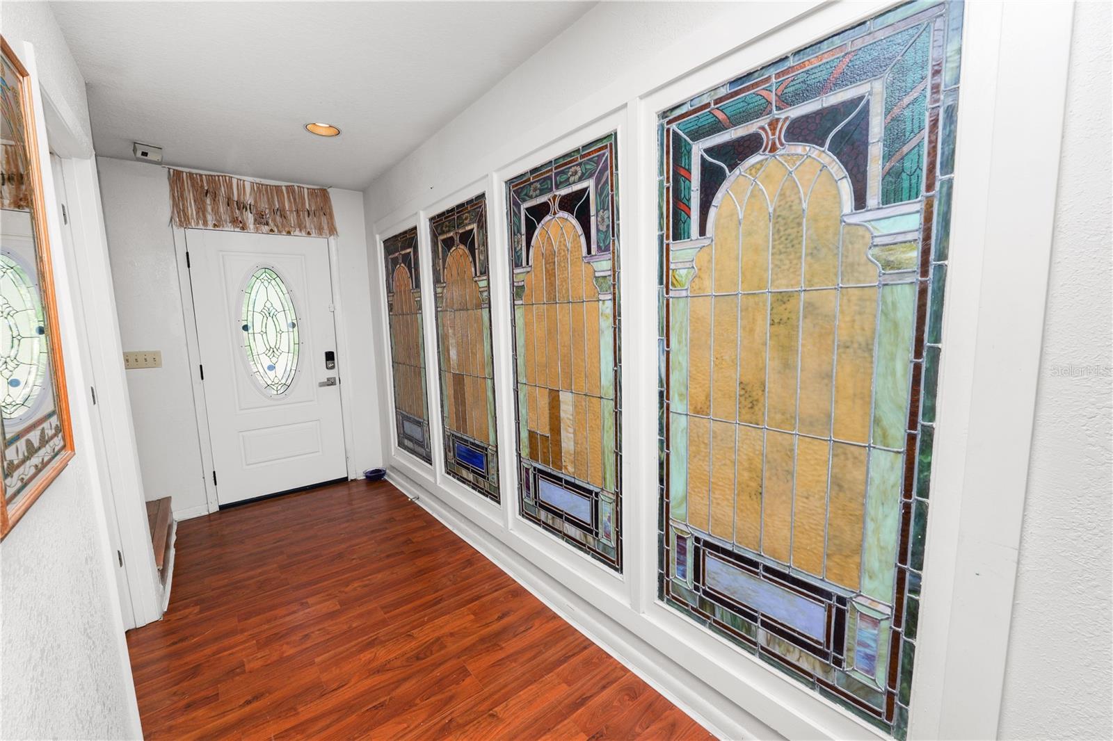 Image 11 of 100 For 109 4th Avenue