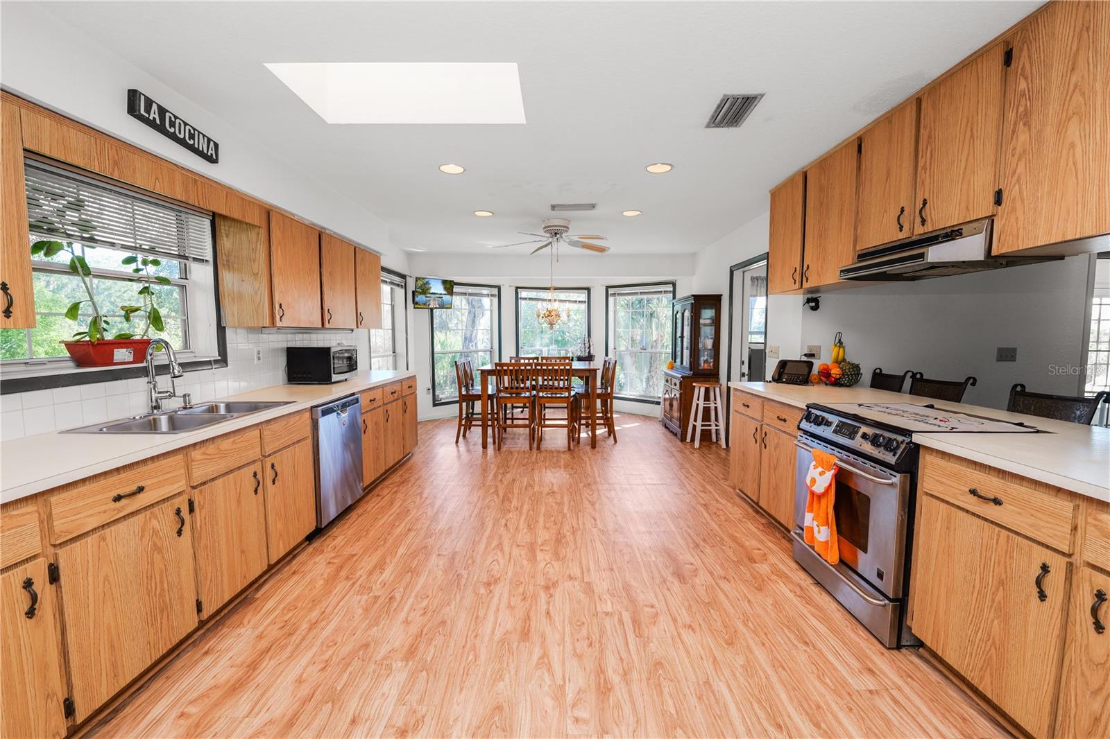 Image 18 of 100 For 109 4th Avenue