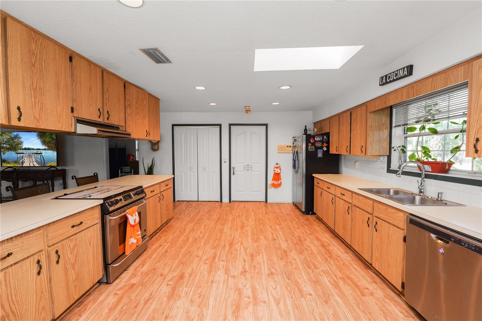 Image 19 of 100 For 109 4th Avenue