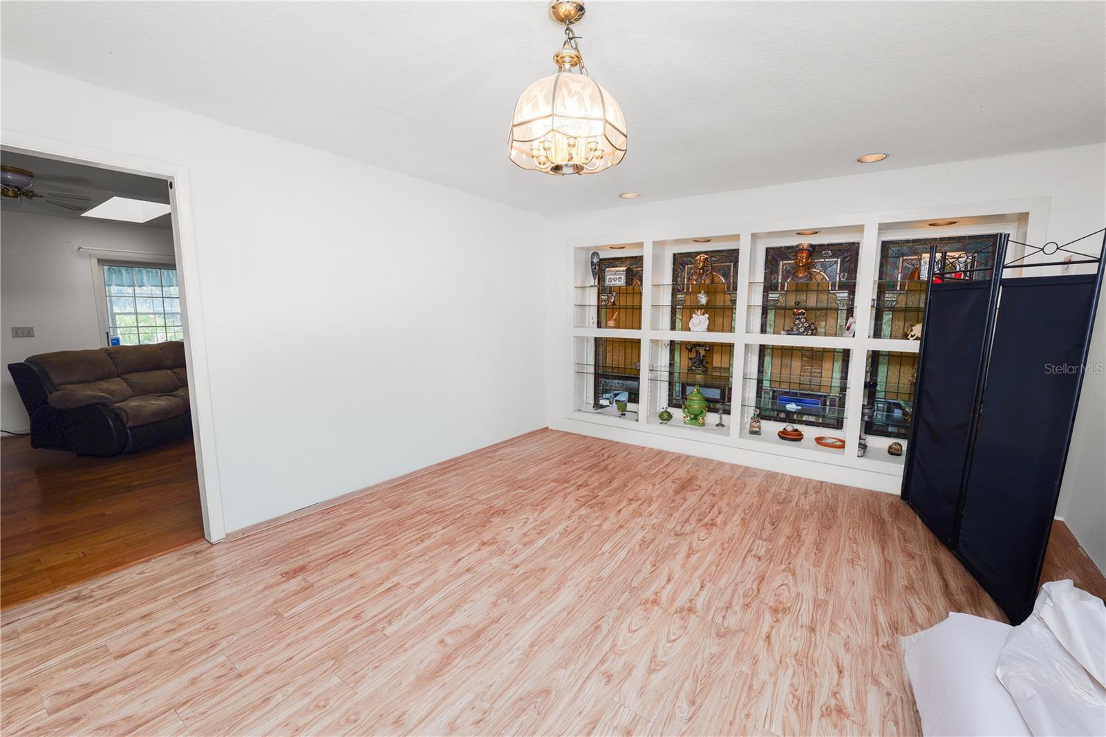 Image 31 of 100 For 109 4th Avenue