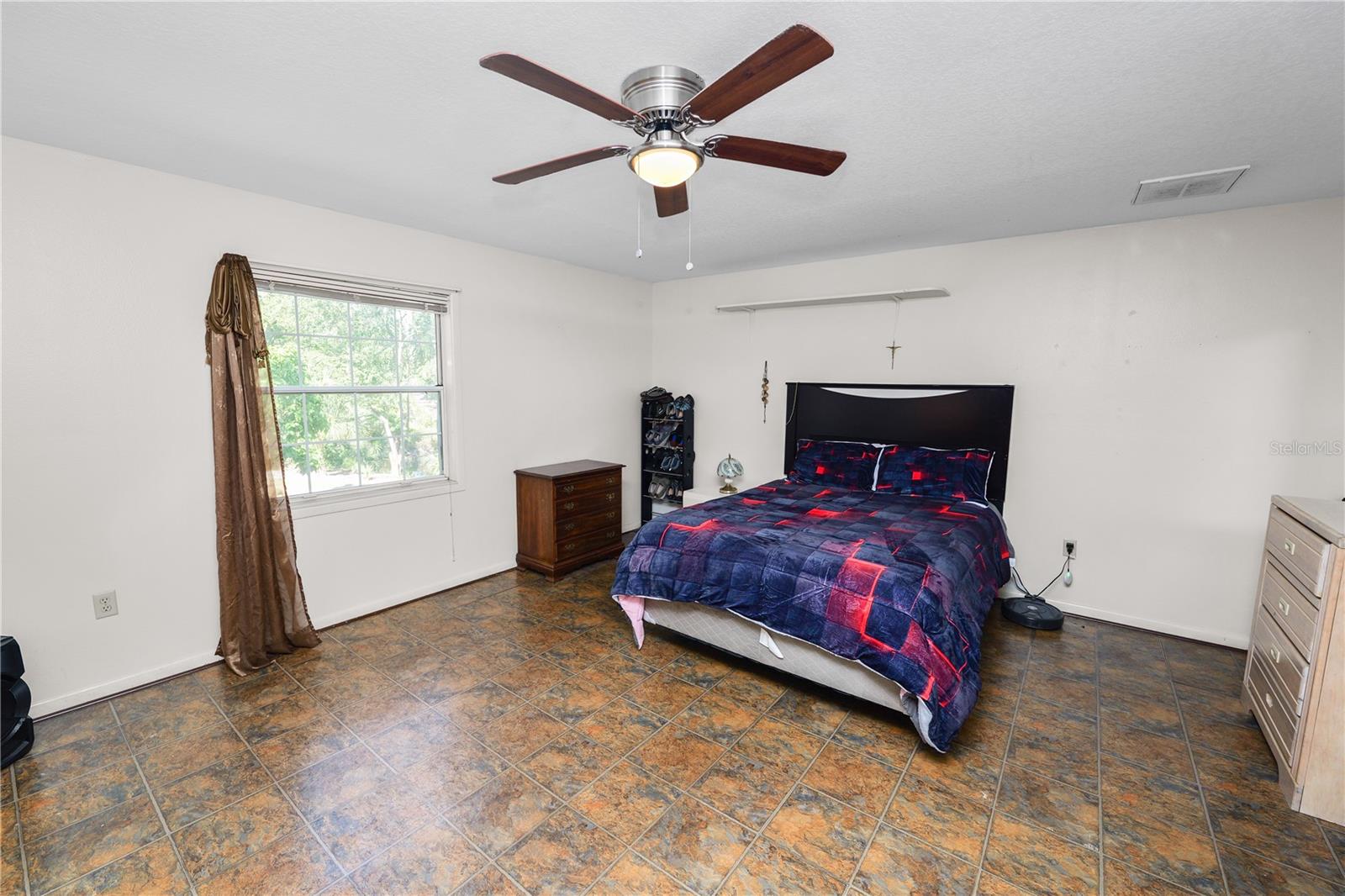 Image 40 of 100 For 109 4th Avenue