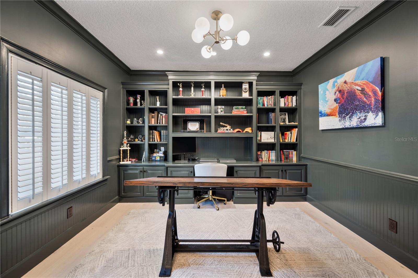 Image 17 of 93 For 1909 New Jersey Road