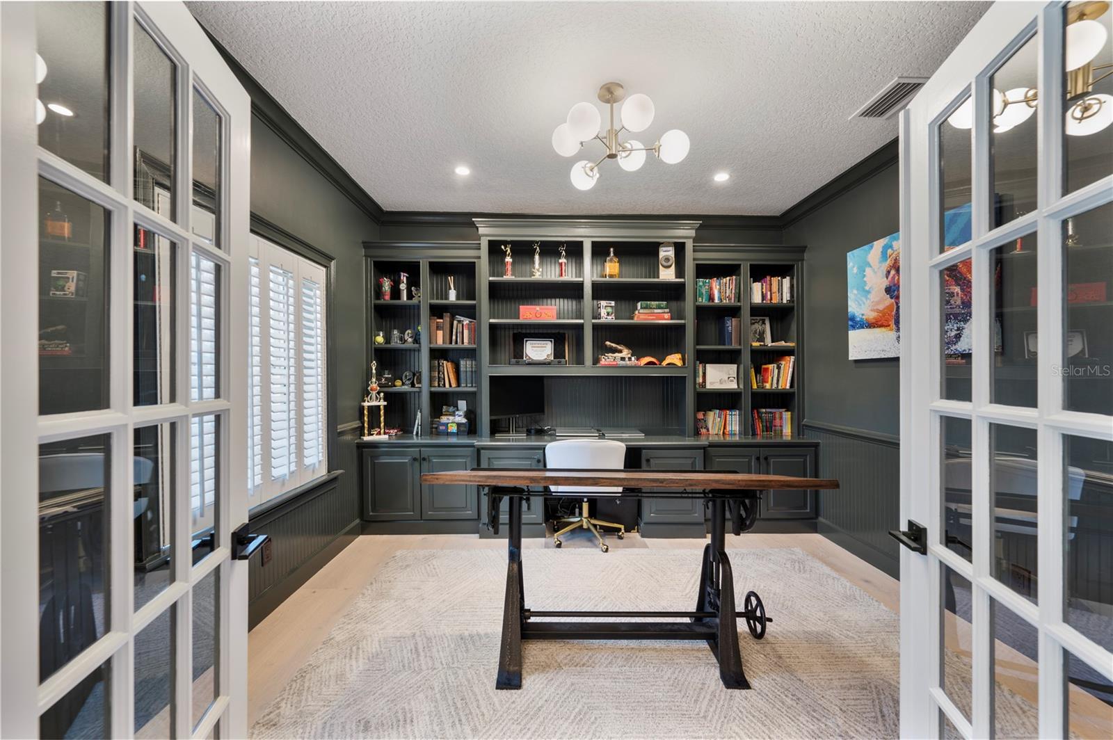 Image 18 of 93 For 1909 New Jersey Road