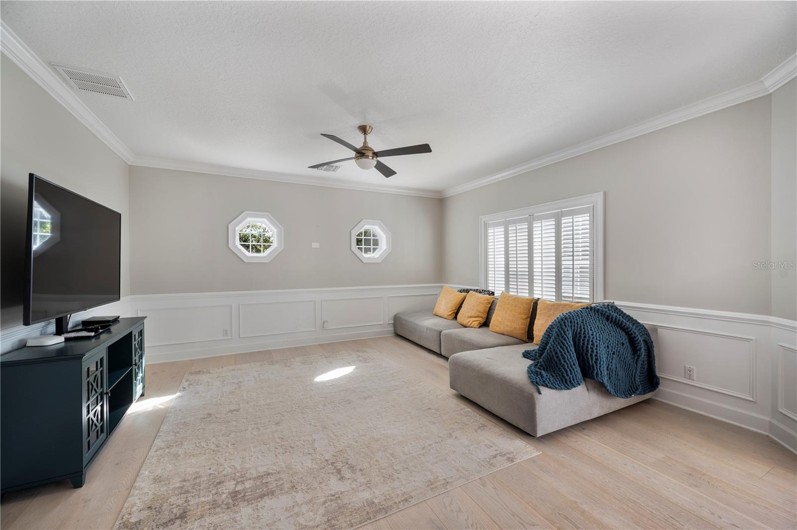 Image 35 of 93 For 1909 New Jersey Road