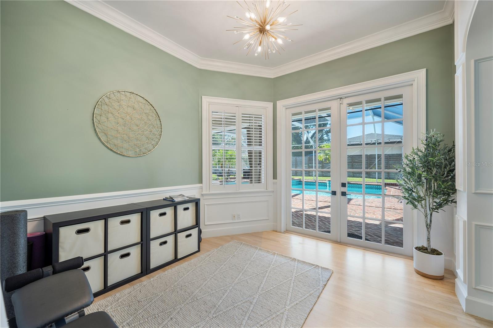 Image 37 of 93 For 1909 New Jersey Road