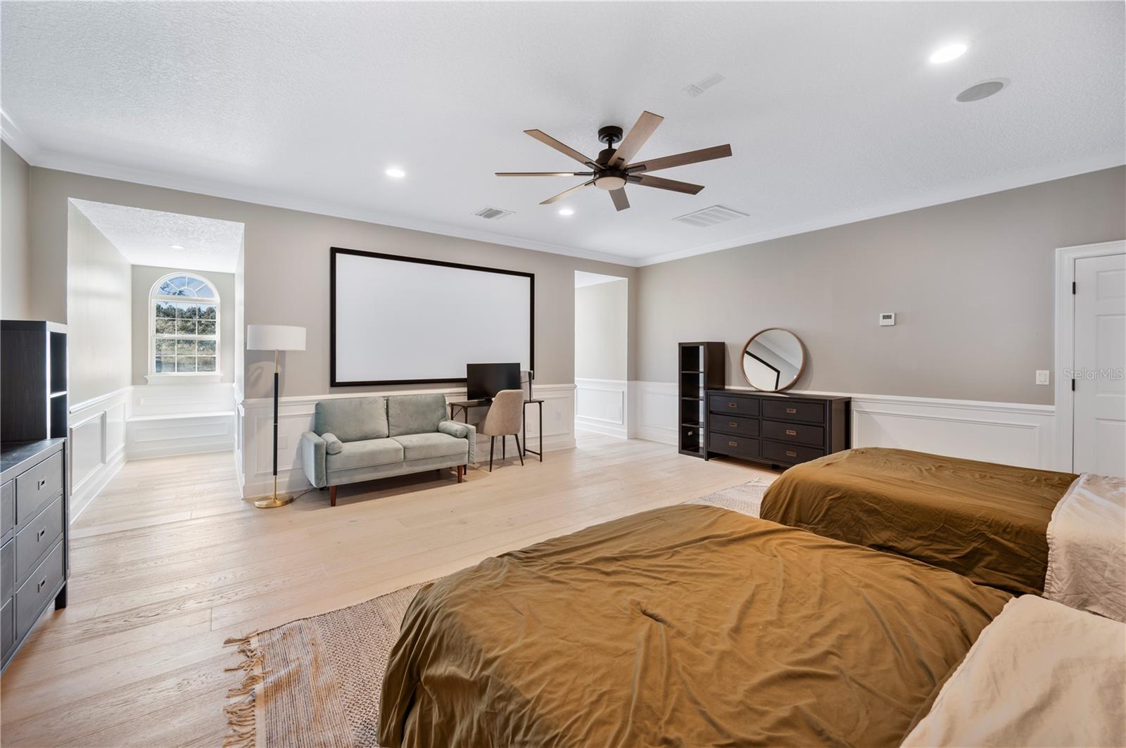 Image 62 of 93 For 1909 New Jersey Road