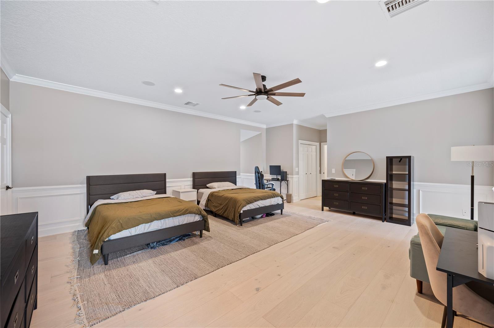 Image 63 of 93 For 1909 New Jersey Road