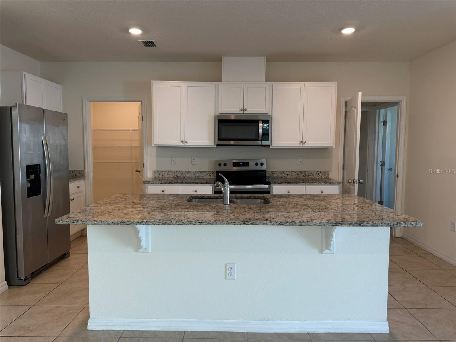 Image 11 of 38 For 915 Waterfall Boulevard