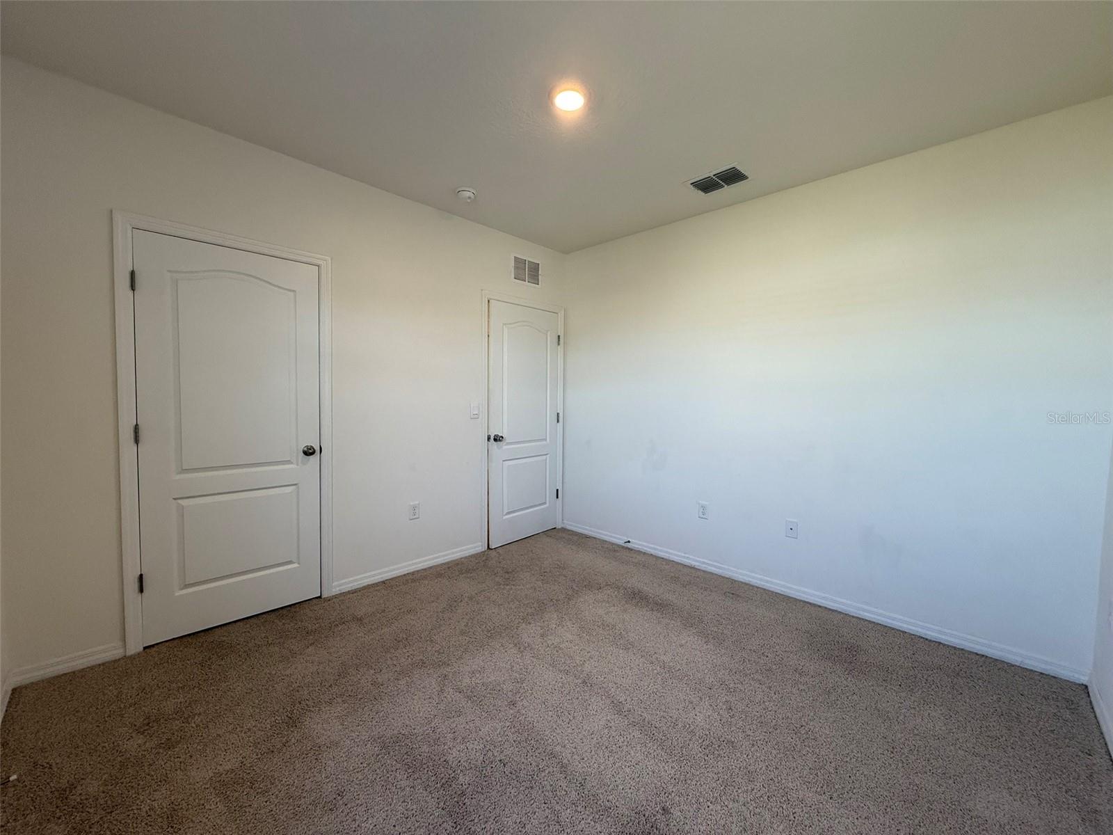 Image 32 of 38 For 915 Waterfall Boulevard