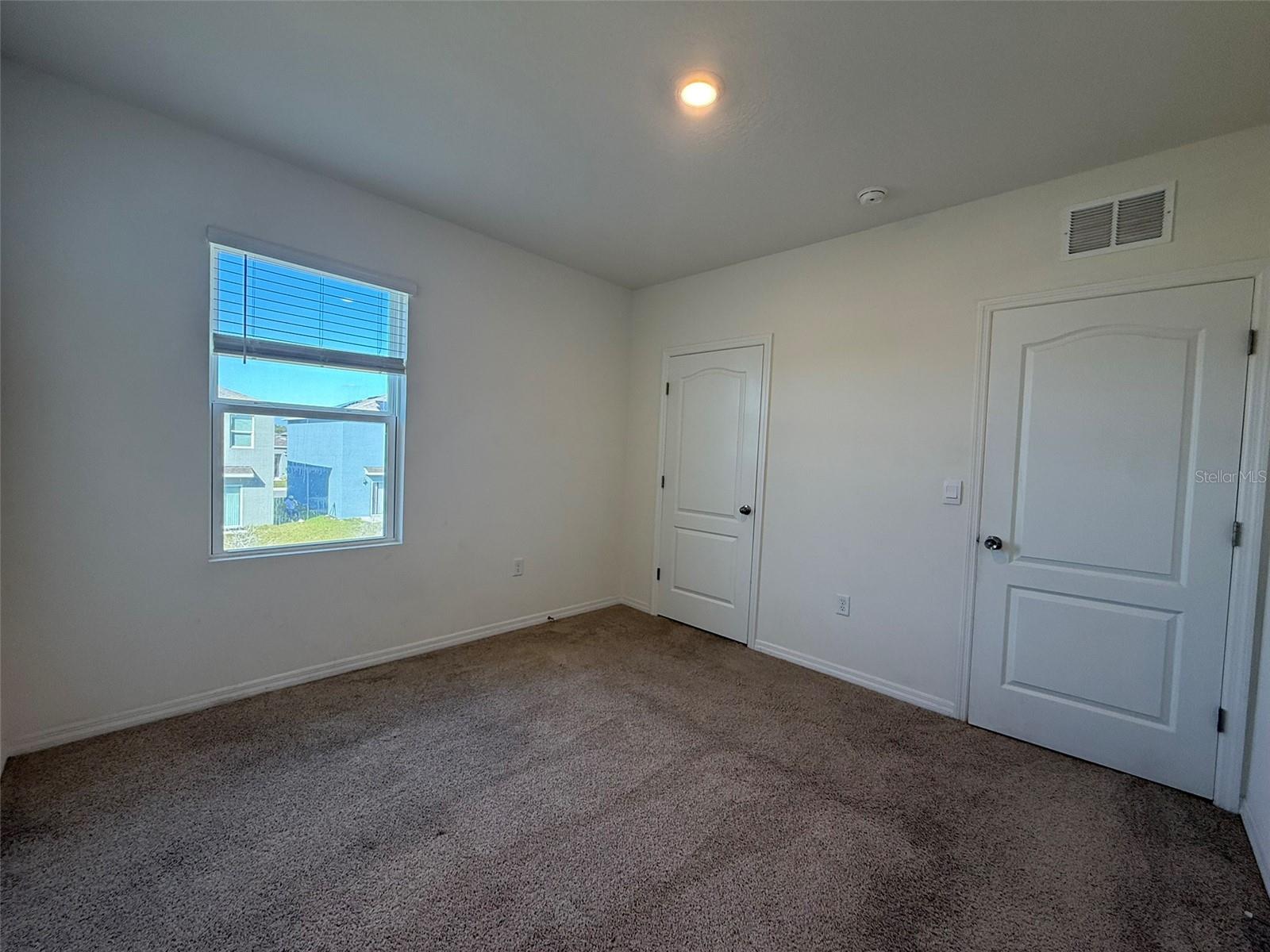 Image 33 of 38 For 915 Waterfall Boulevard