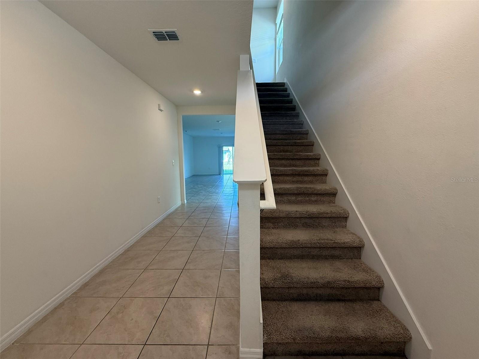 Image 4 of 38 For 915 Waterfall Boulevard