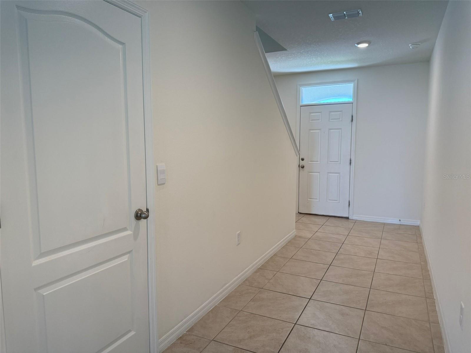 Image 5 of 38 For 915 Waterfall Boulevard