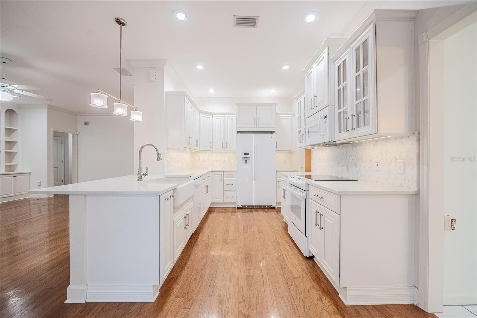 Image 36 of 52 For 5564 Summerland Hills Circle 0