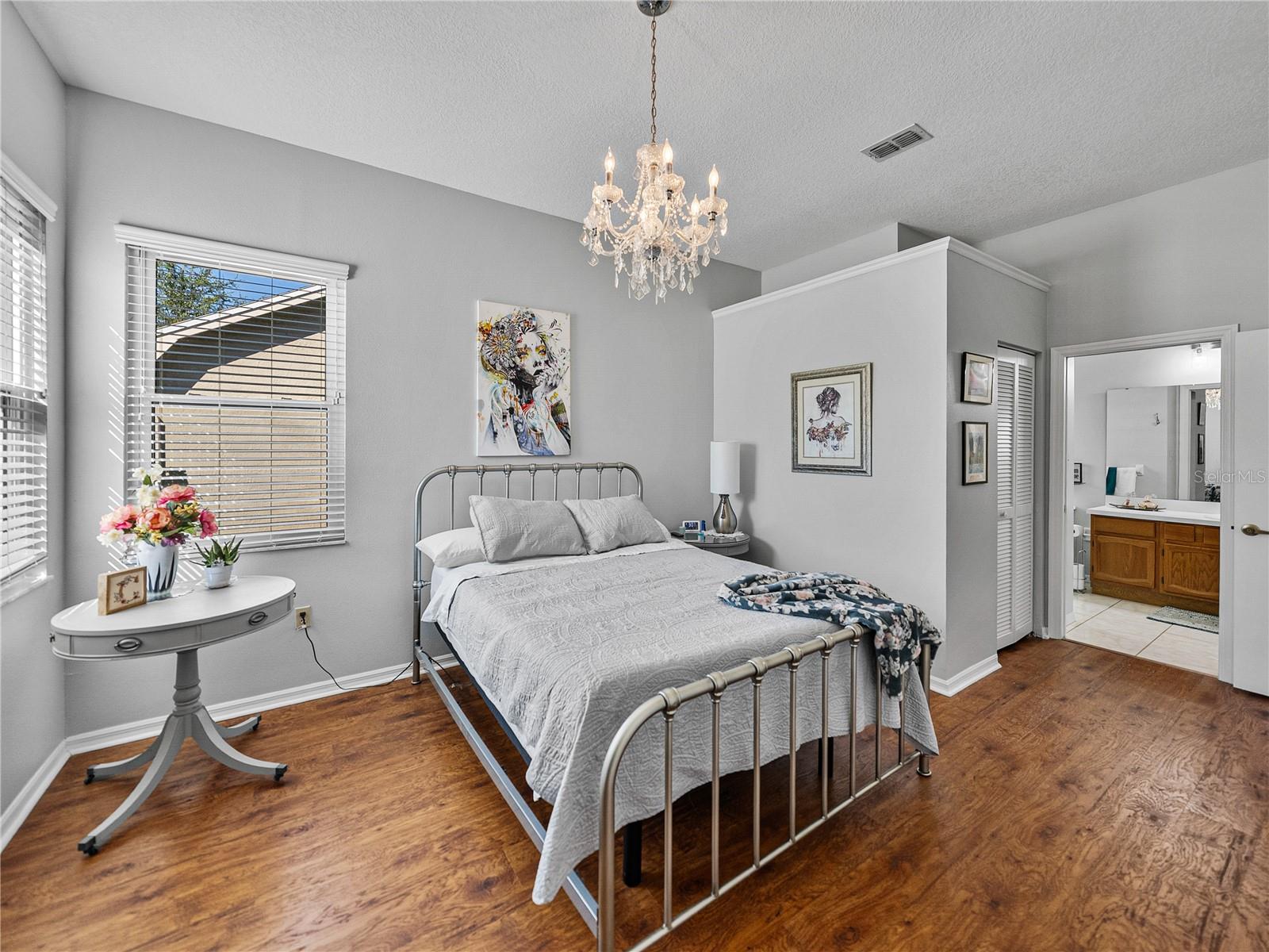 Image 15 of 42 For 6052 Condor Drive