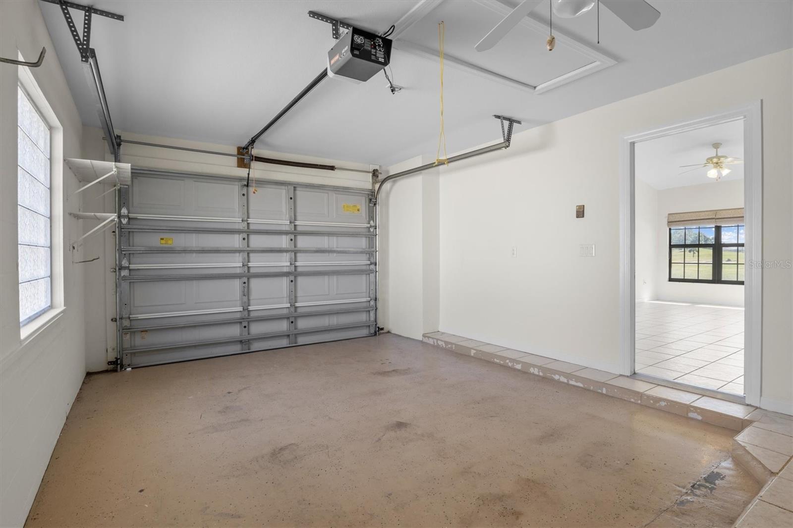 Listing photo id 19 for 6325 Egret Drive