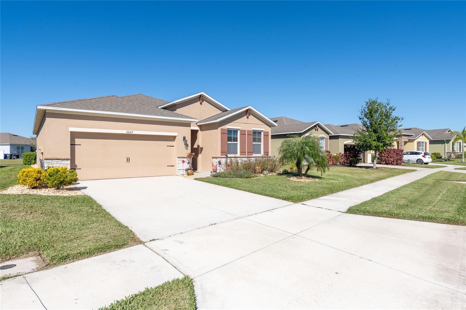 Details for 2667 Canyon Crest Drive, LAKELAND, FL 33811