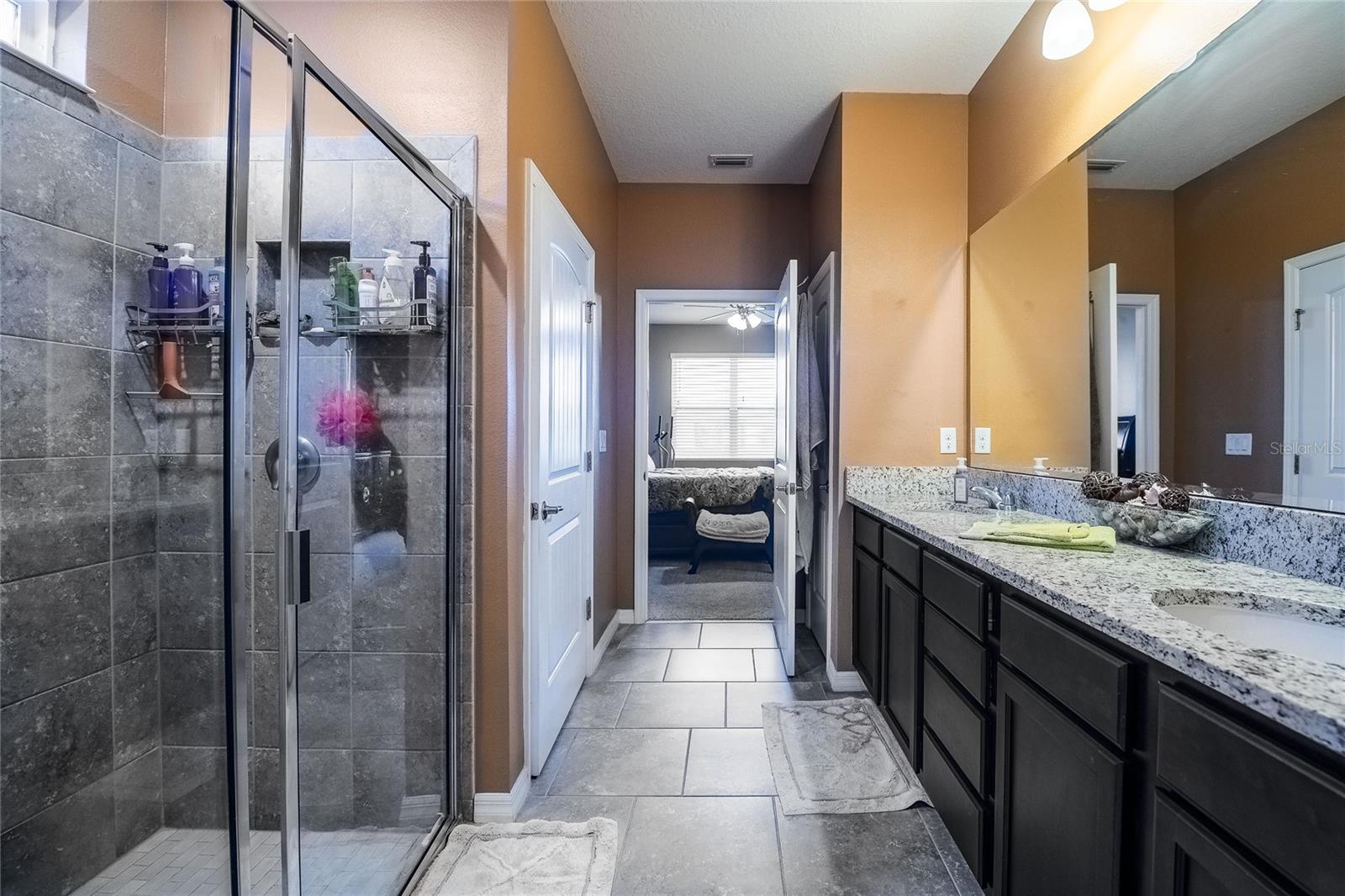 Image 13 of 52 For 2667 Canyon Crest Drive