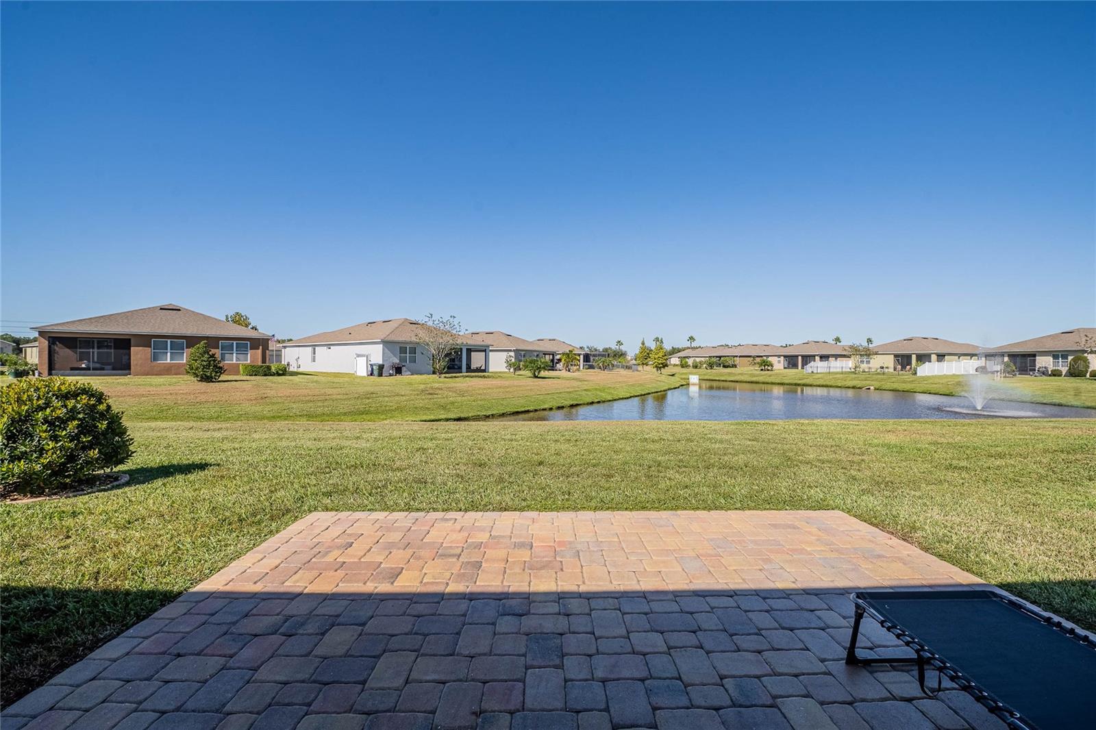 Image 18 of 52 For 2667 Canyon Crest Drive