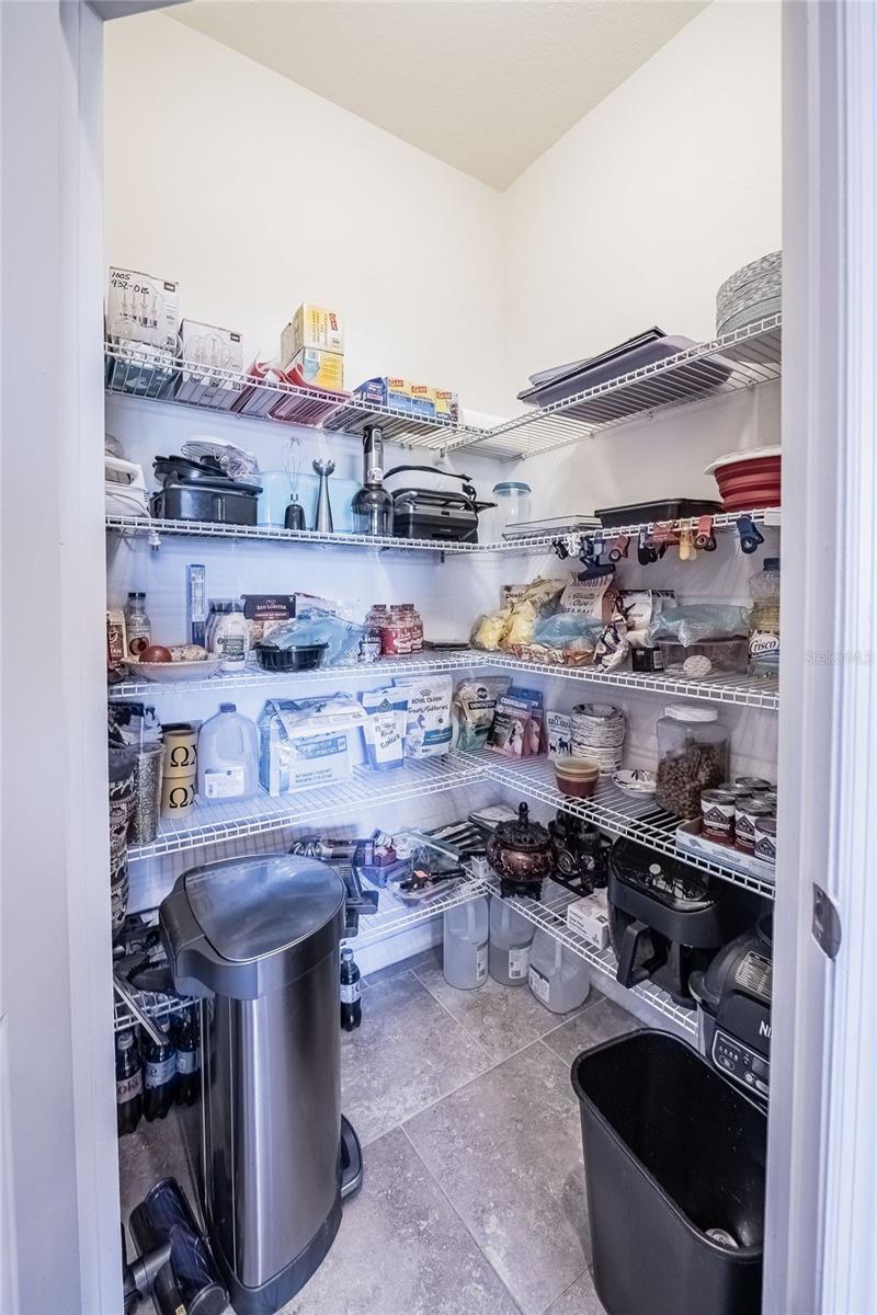 Image 22 of 52 For 2667 Canyon Crest Drive