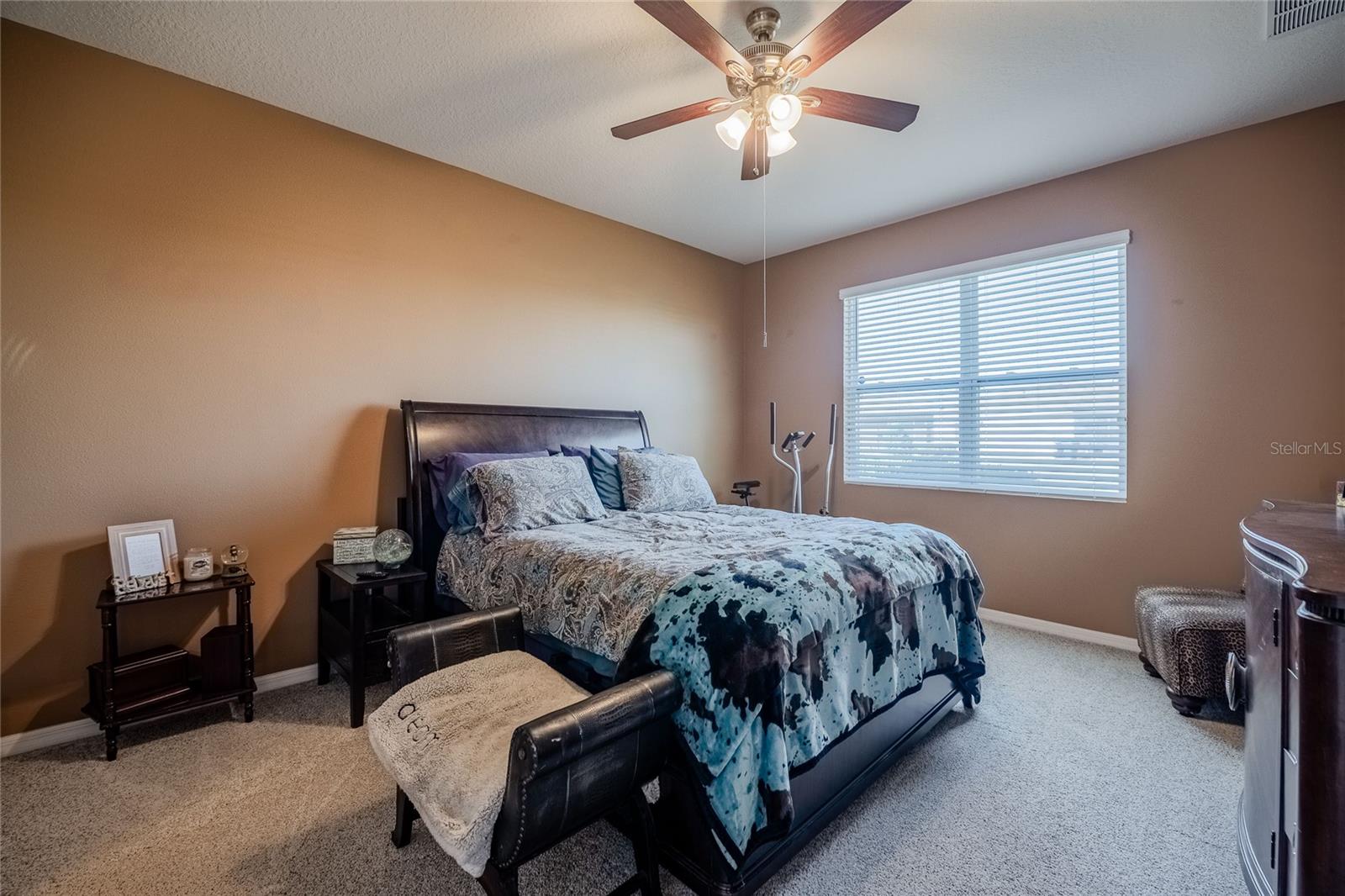 Image 9 of 52 For 2667 Canyon Crest Drive