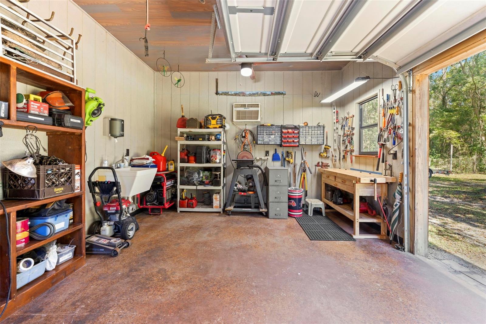 Listing photo id 63 for 23245 Croom Road