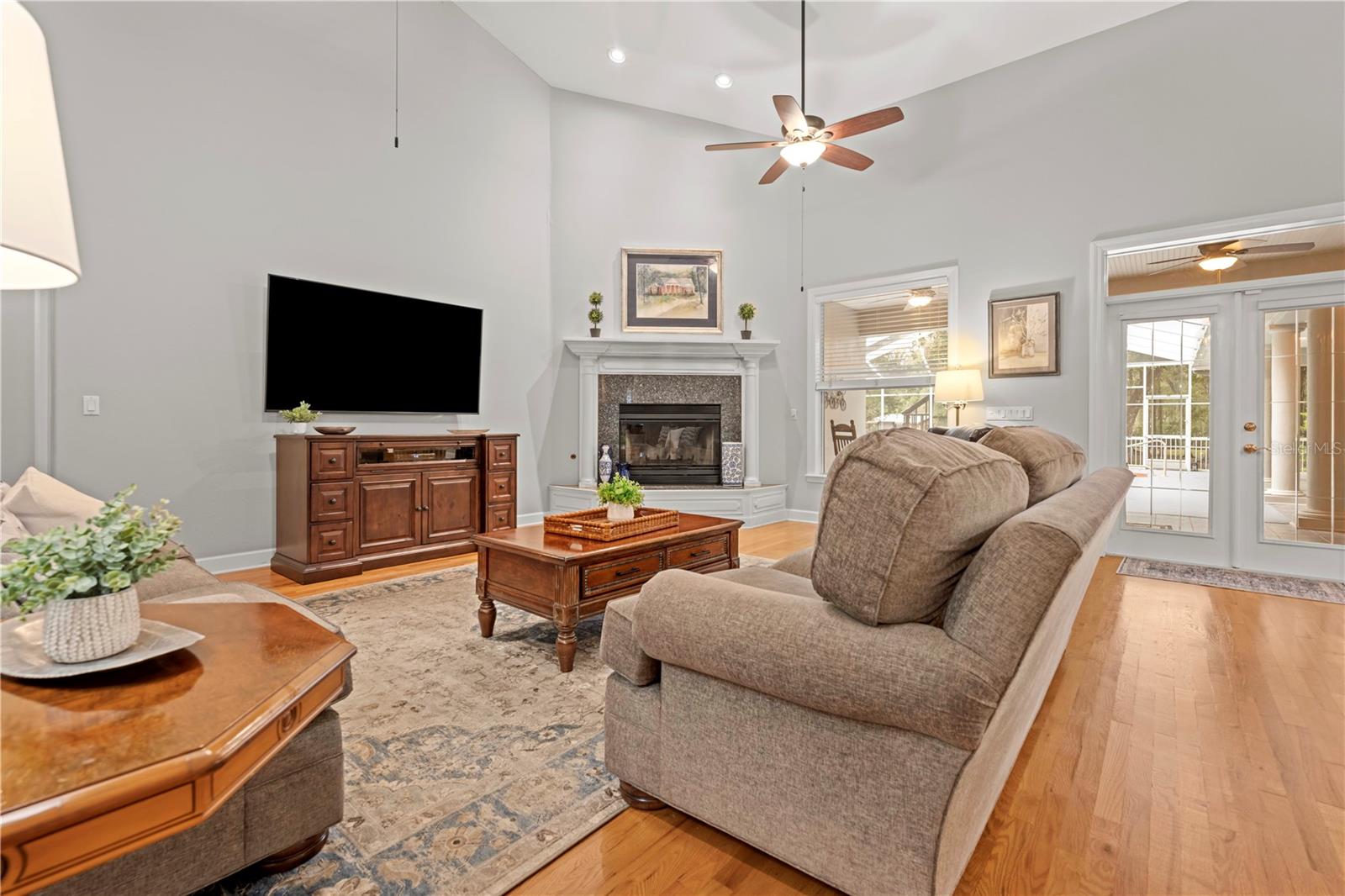 Listing photo id 7 for 23245 Croom Road