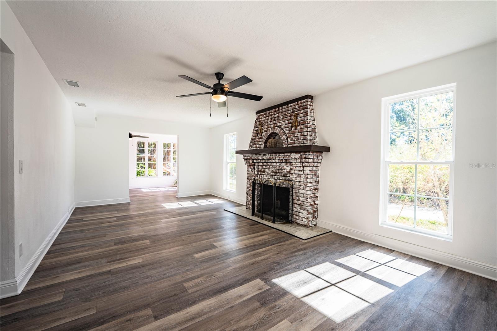 Image 18 of 83 For 3452 Old Tampa Highway