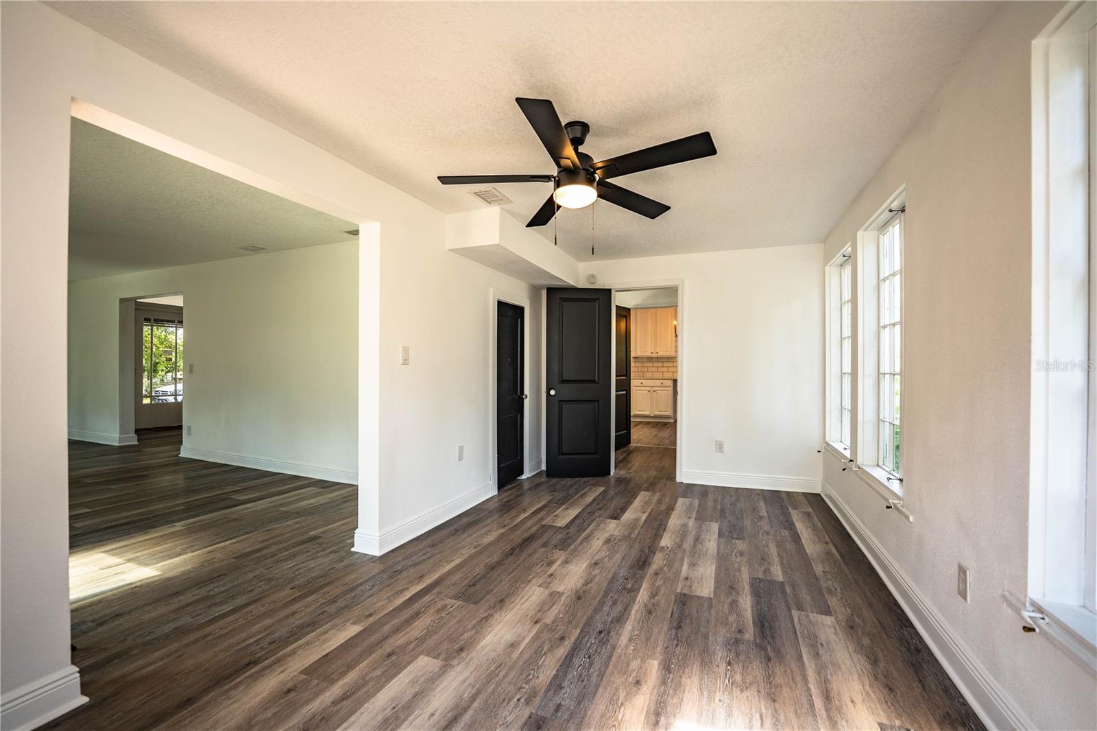 Image 25 of 83 For 3452 Old Tampa Highway