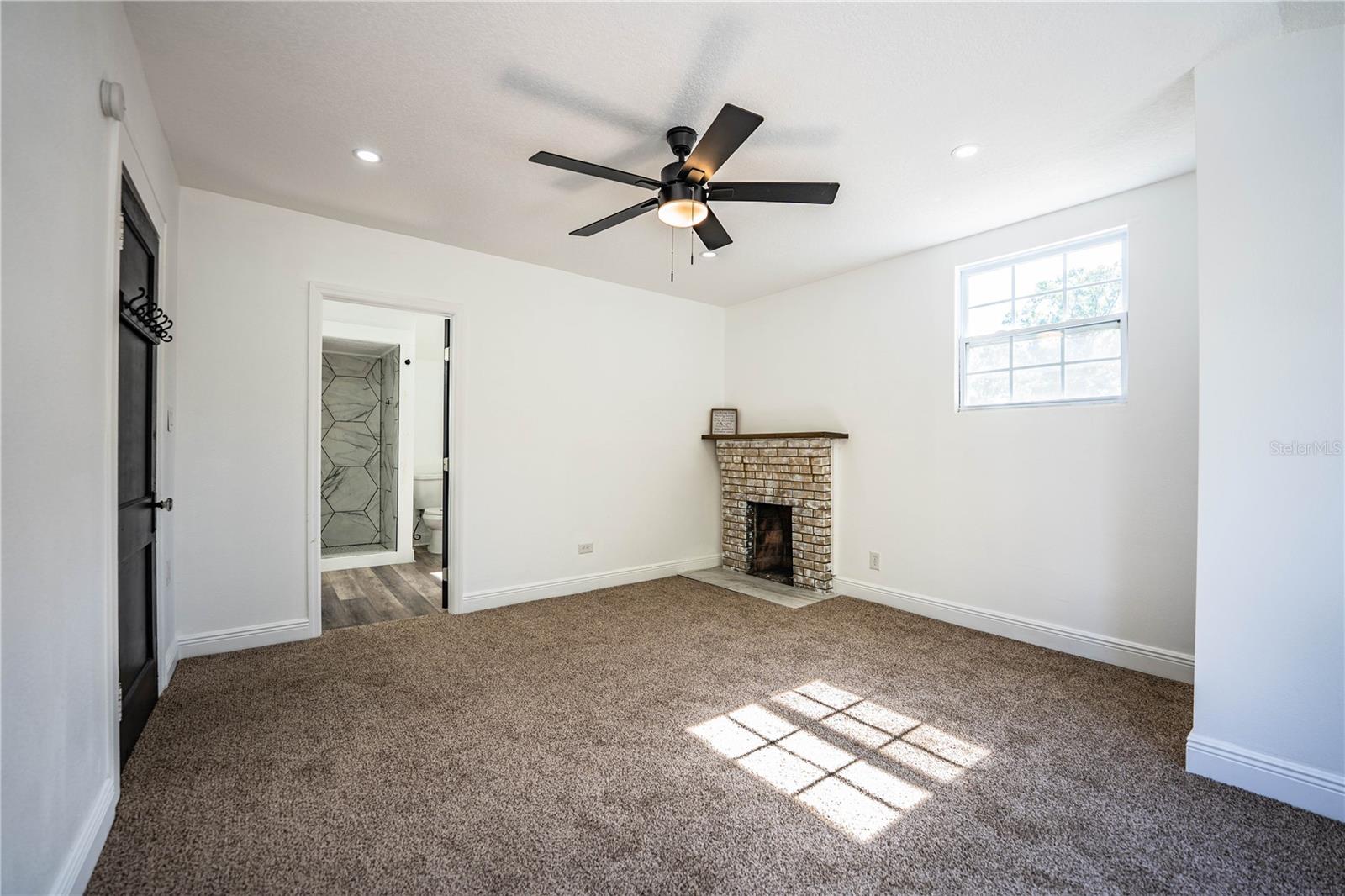 Image 50 of 83 For 3452 Old Tampa Highway