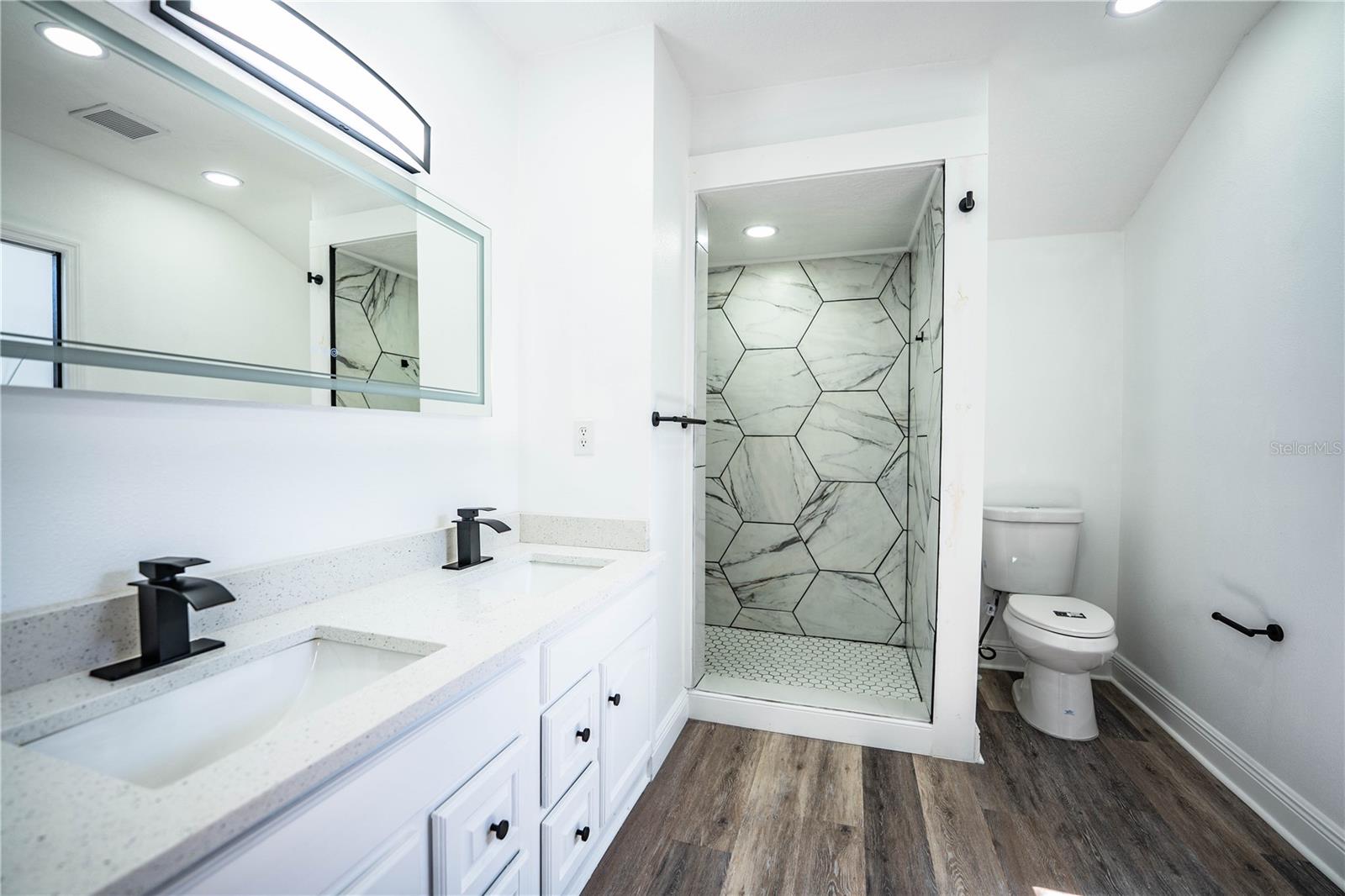 Image 55 of 83 For 3452 Old Tampa Highway