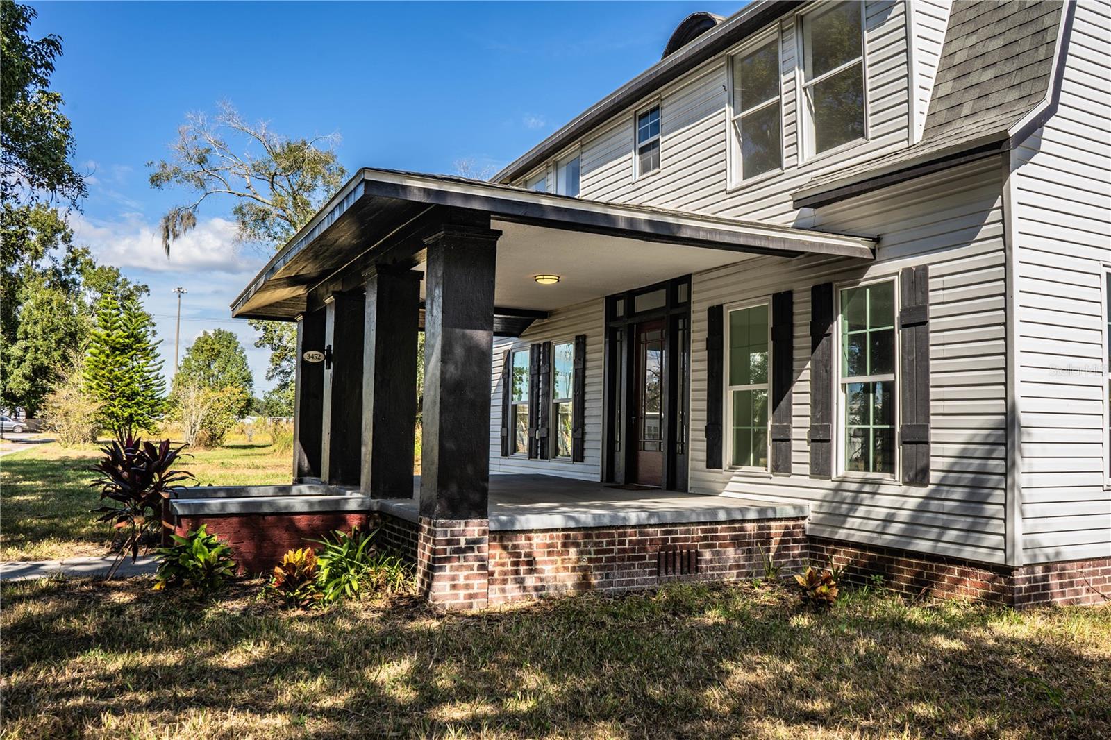 Image 7 of 83 For 3452 Old Tampa Highway