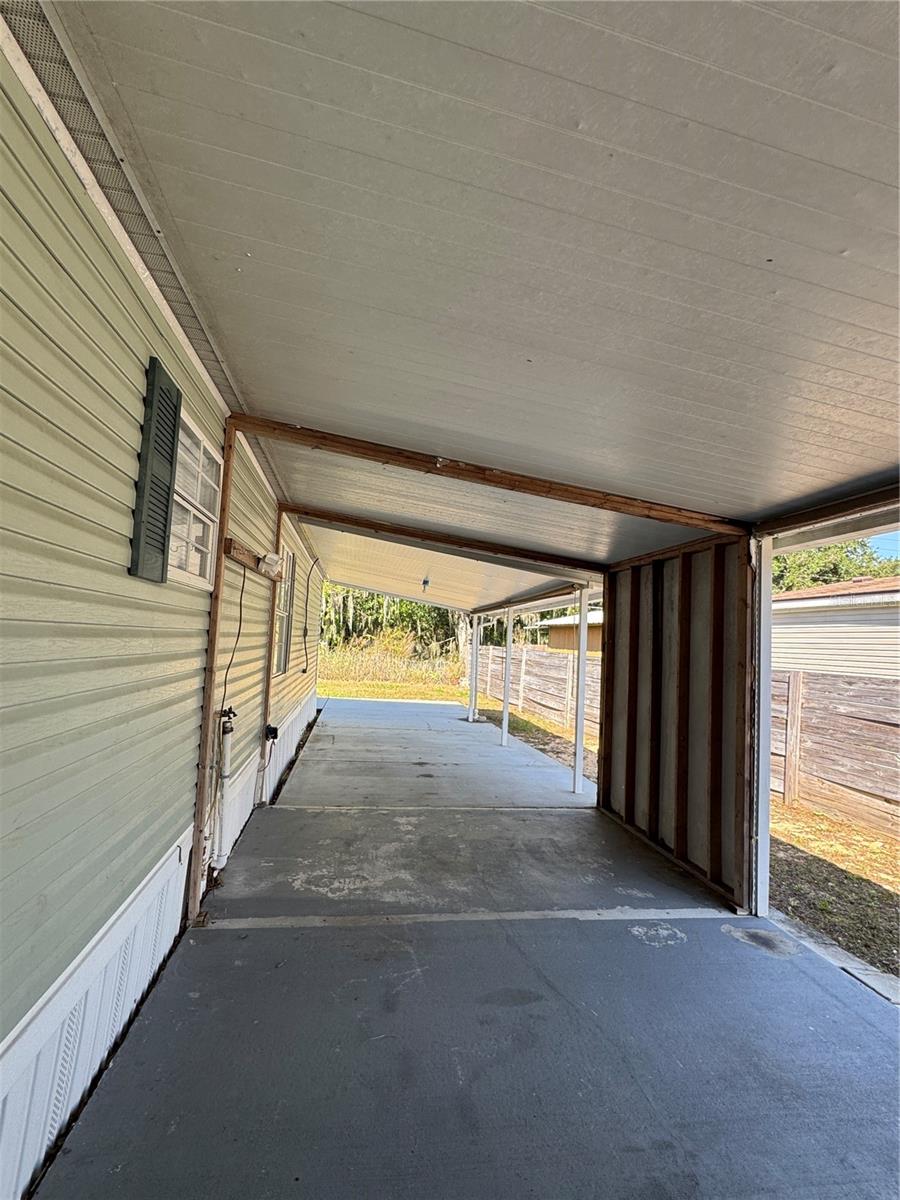 Image 16 of 20 For 402 Oak Ridge E