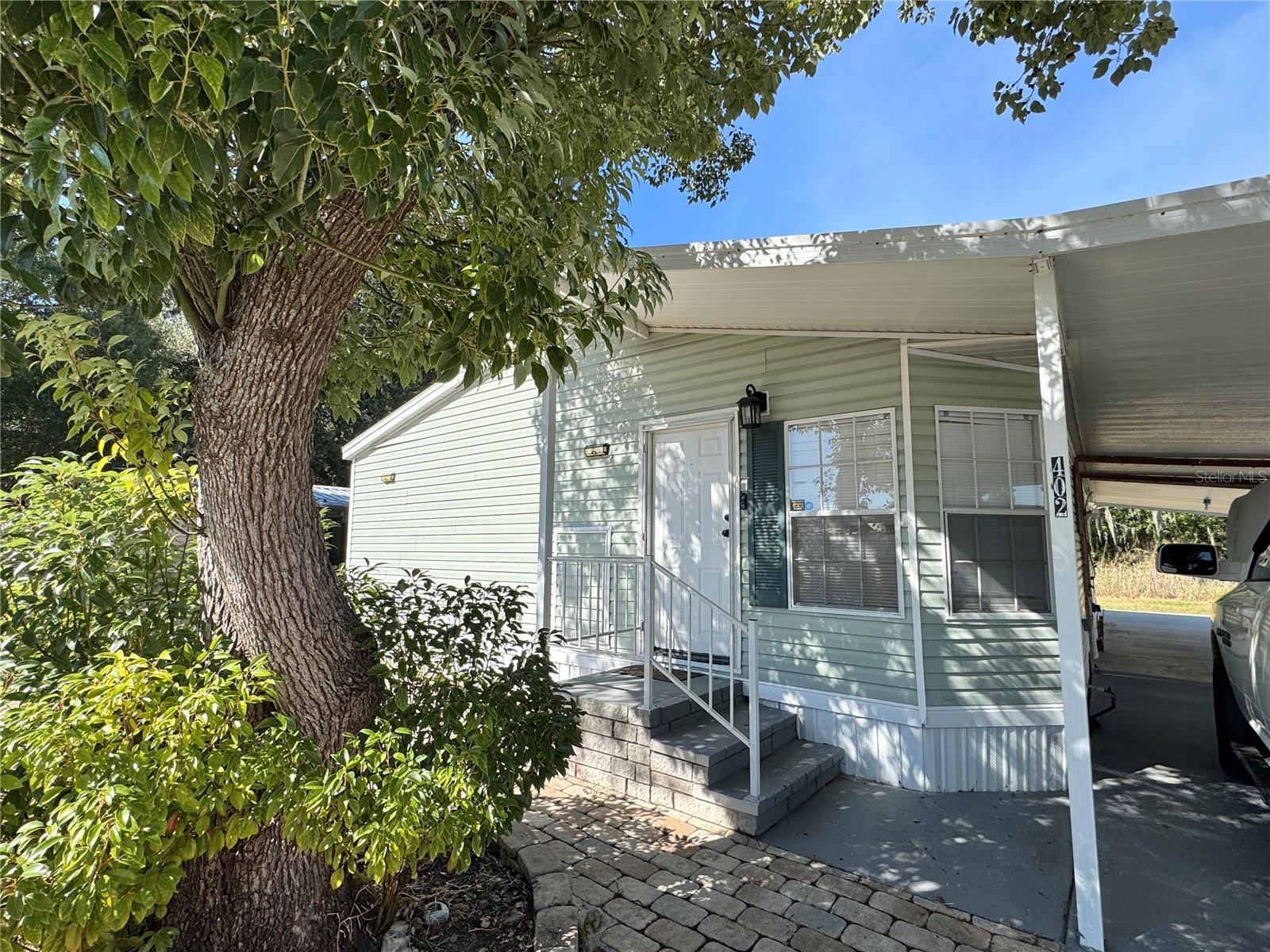 Image 2 of 20 For 402 Oak Ridge E