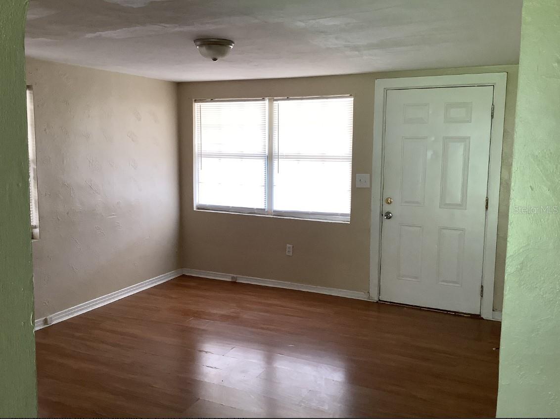 Image 4 of 5 For 2712 Vermont Avenue