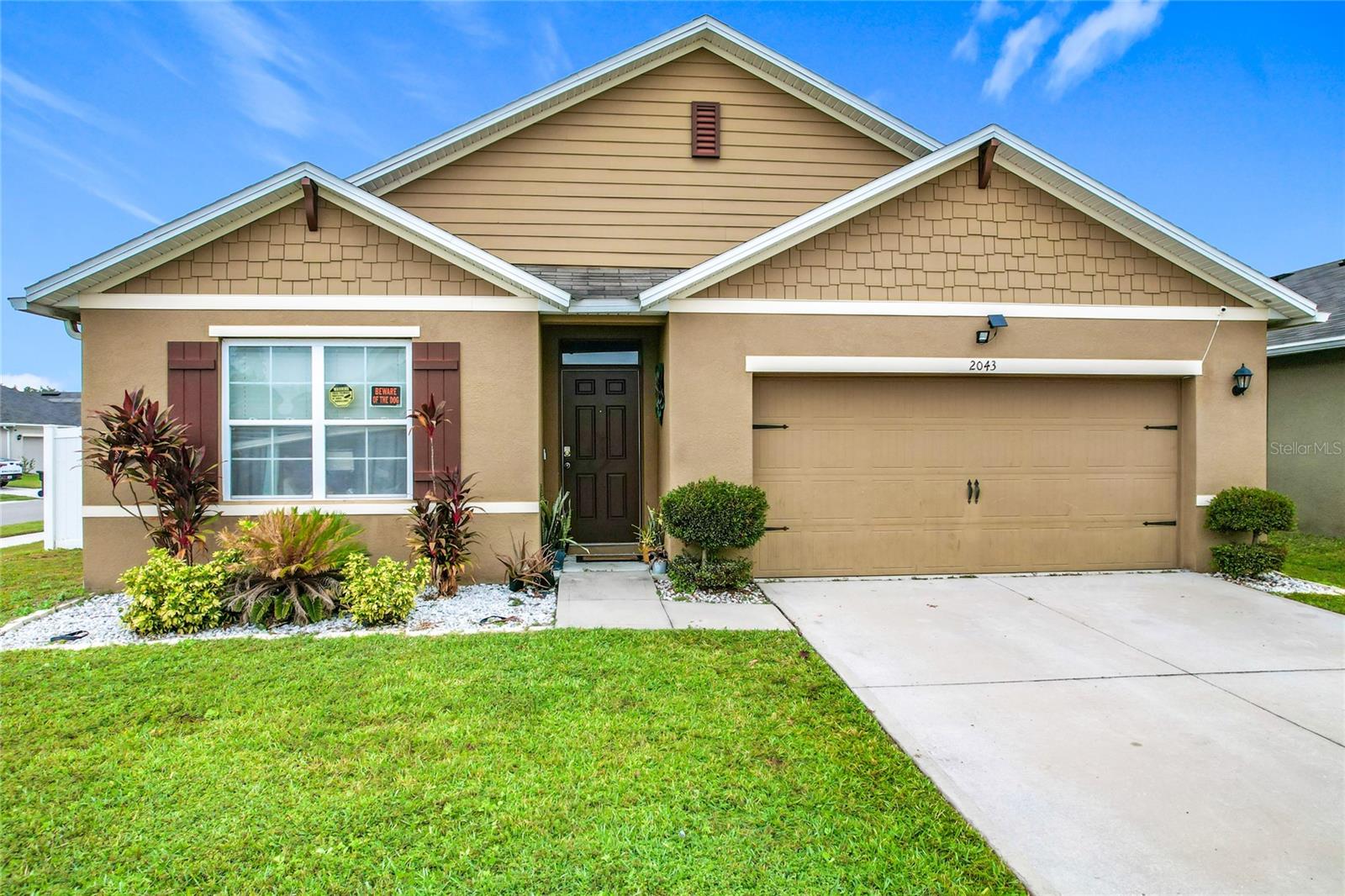 Details for 2043 Blue Highland Dr, LAKELAND, FL 33811