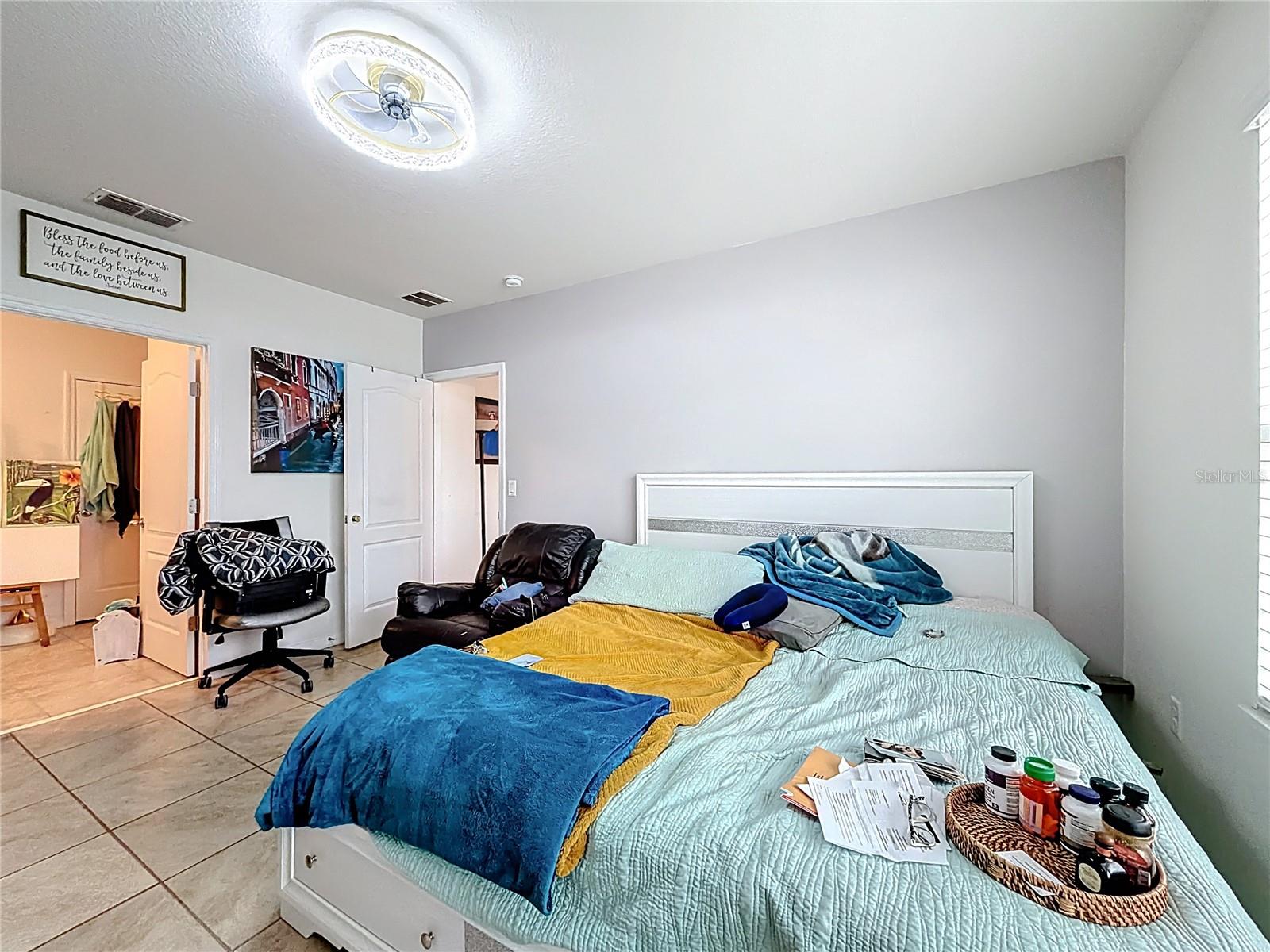 Image 21 of 49 For 2043 Blue Highland Dr