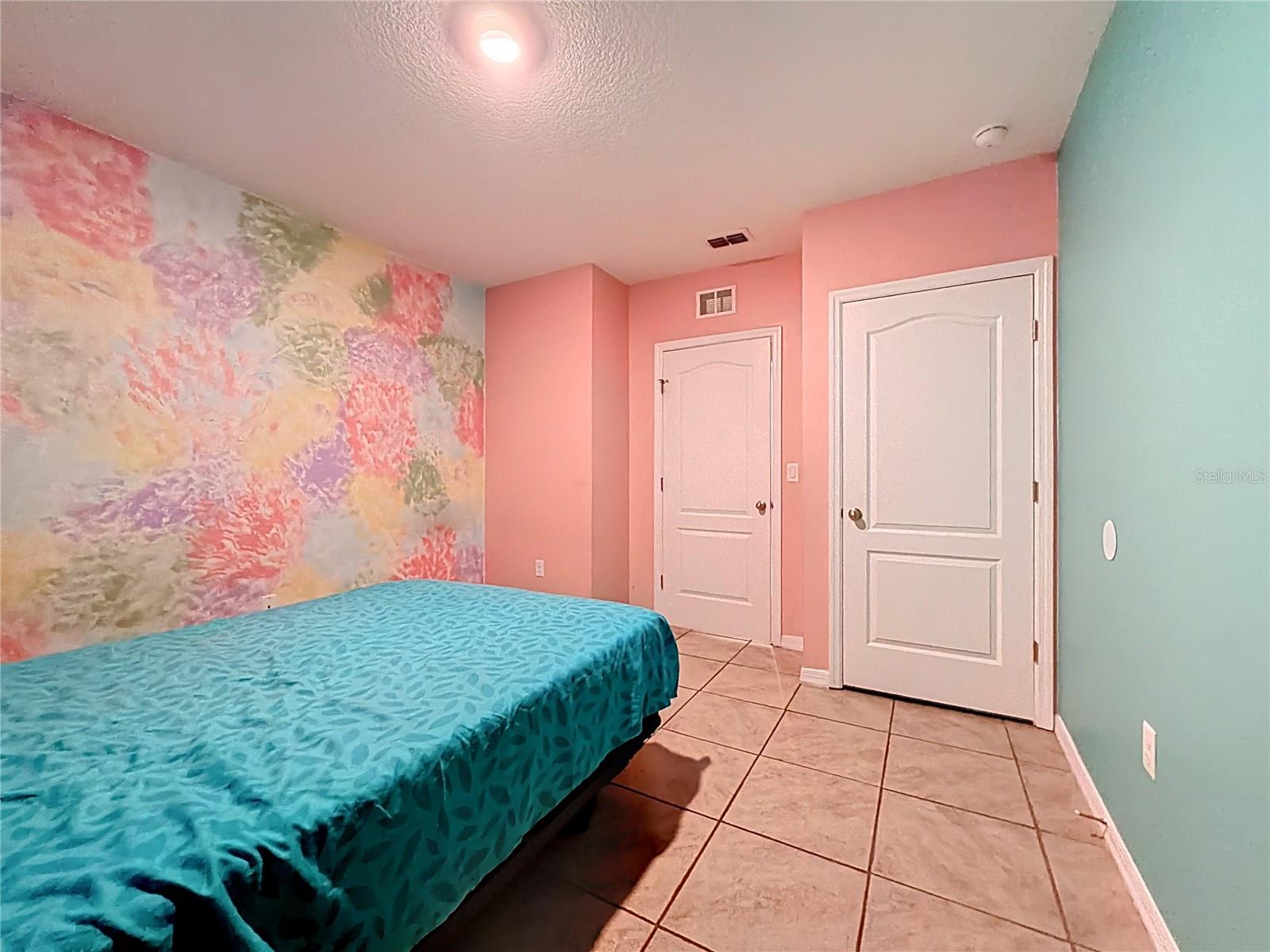 Image 28 of 49 For 2043 Blue Highland Dr