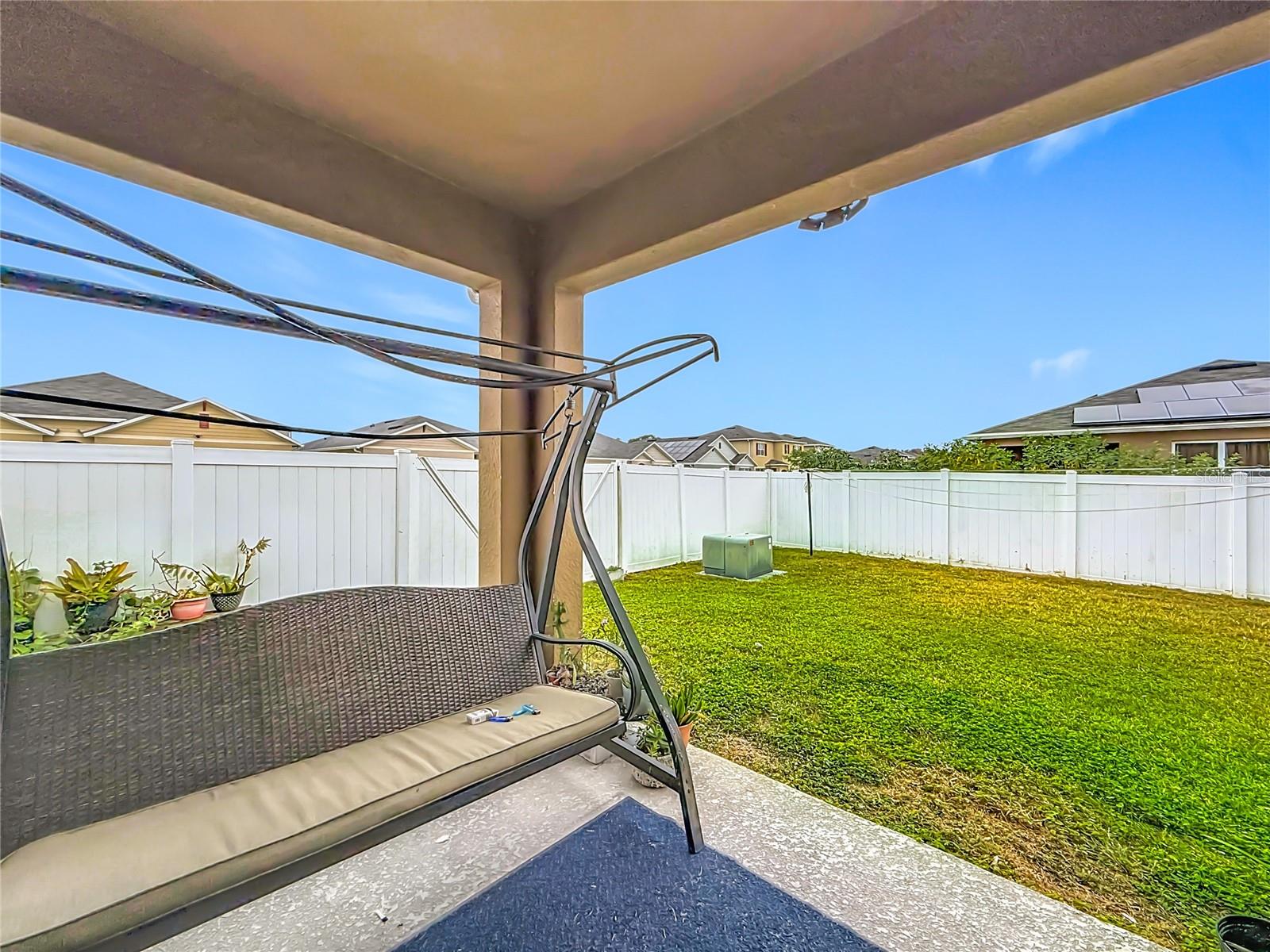 Image 39 of 49 For 2043 Blue Highland Dr