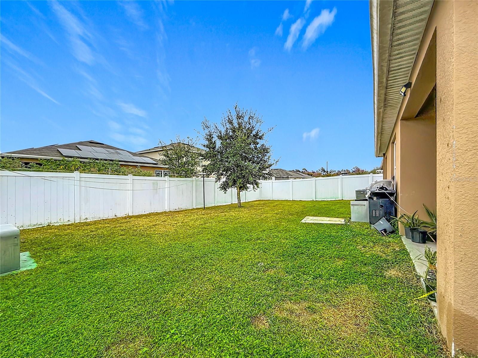 Image 40 of 49 For 2043 Blue Highland Dr